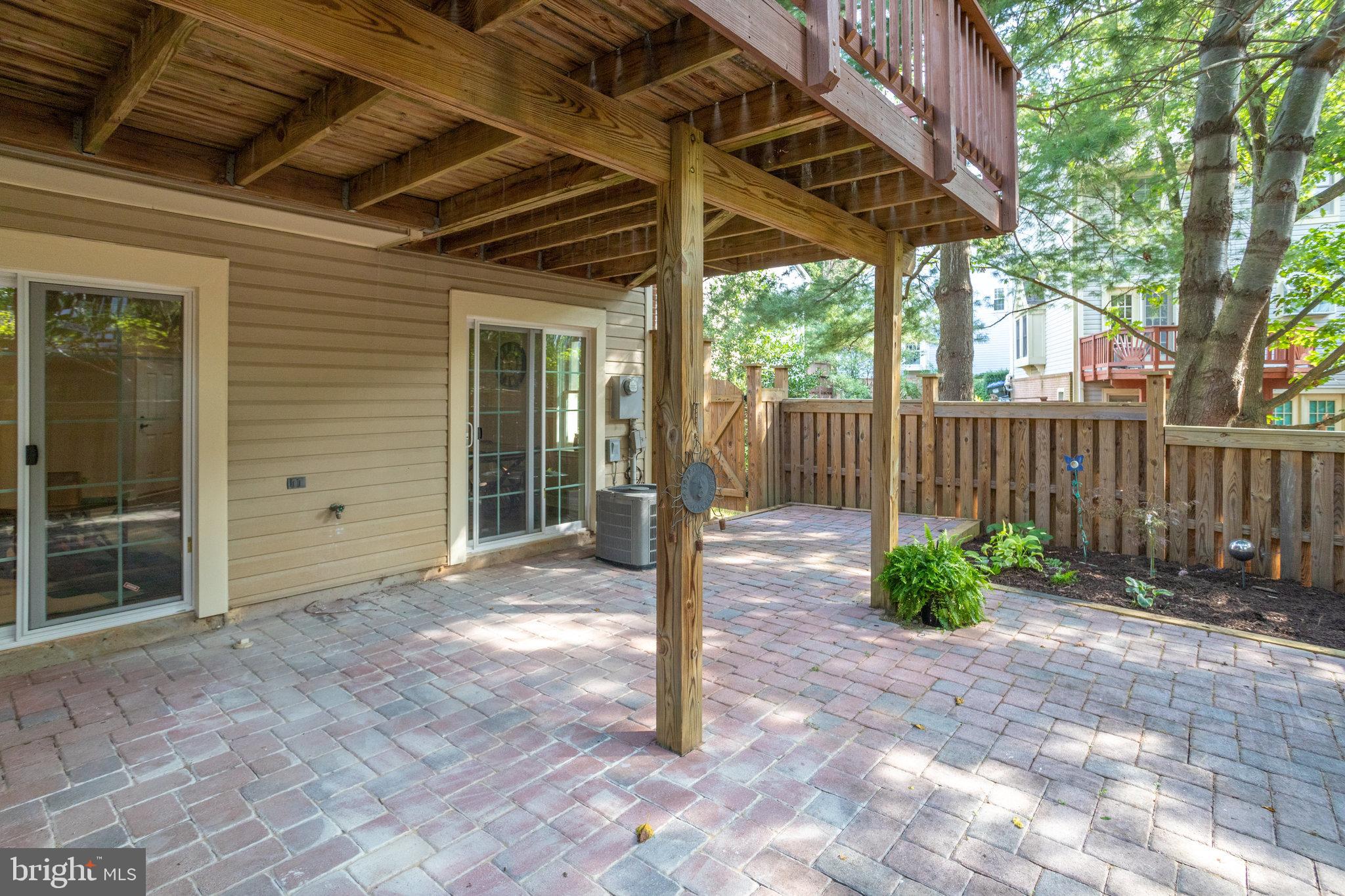 PENDERBROOK - Residential