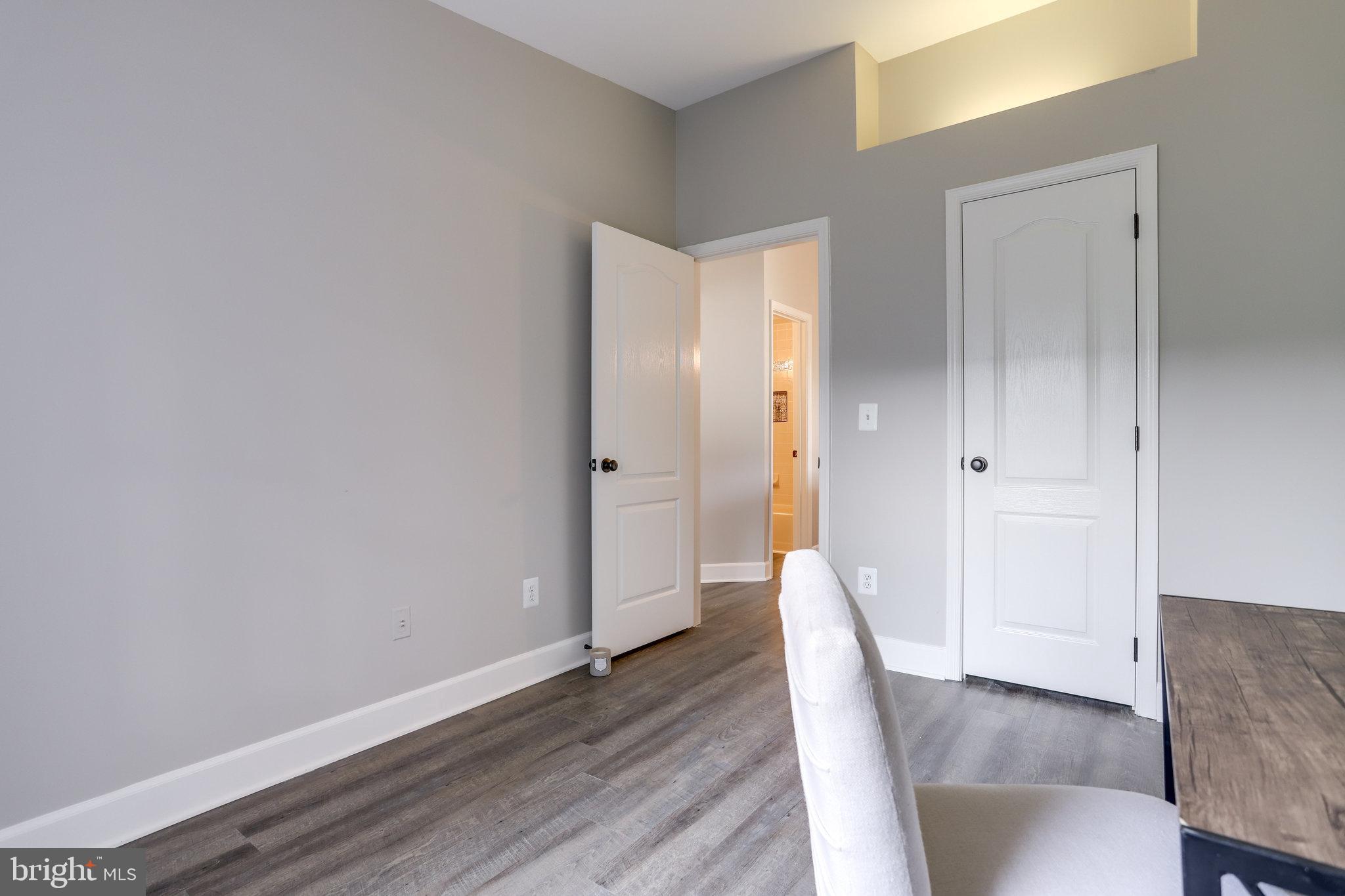 PENDERBROOK - Residential