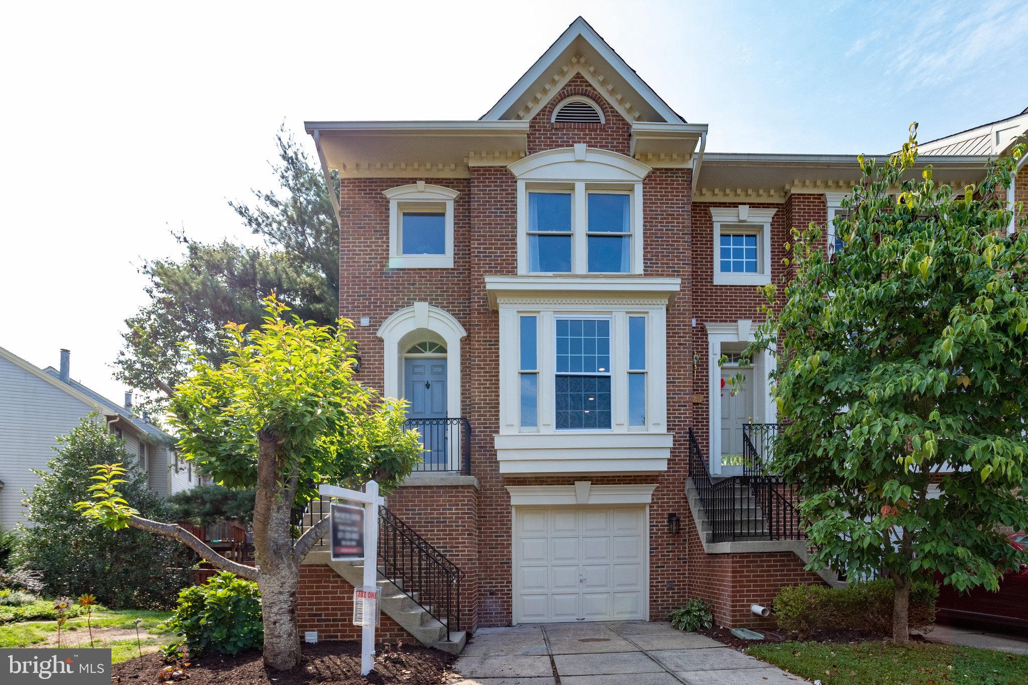 PENDERBROOK - Residential