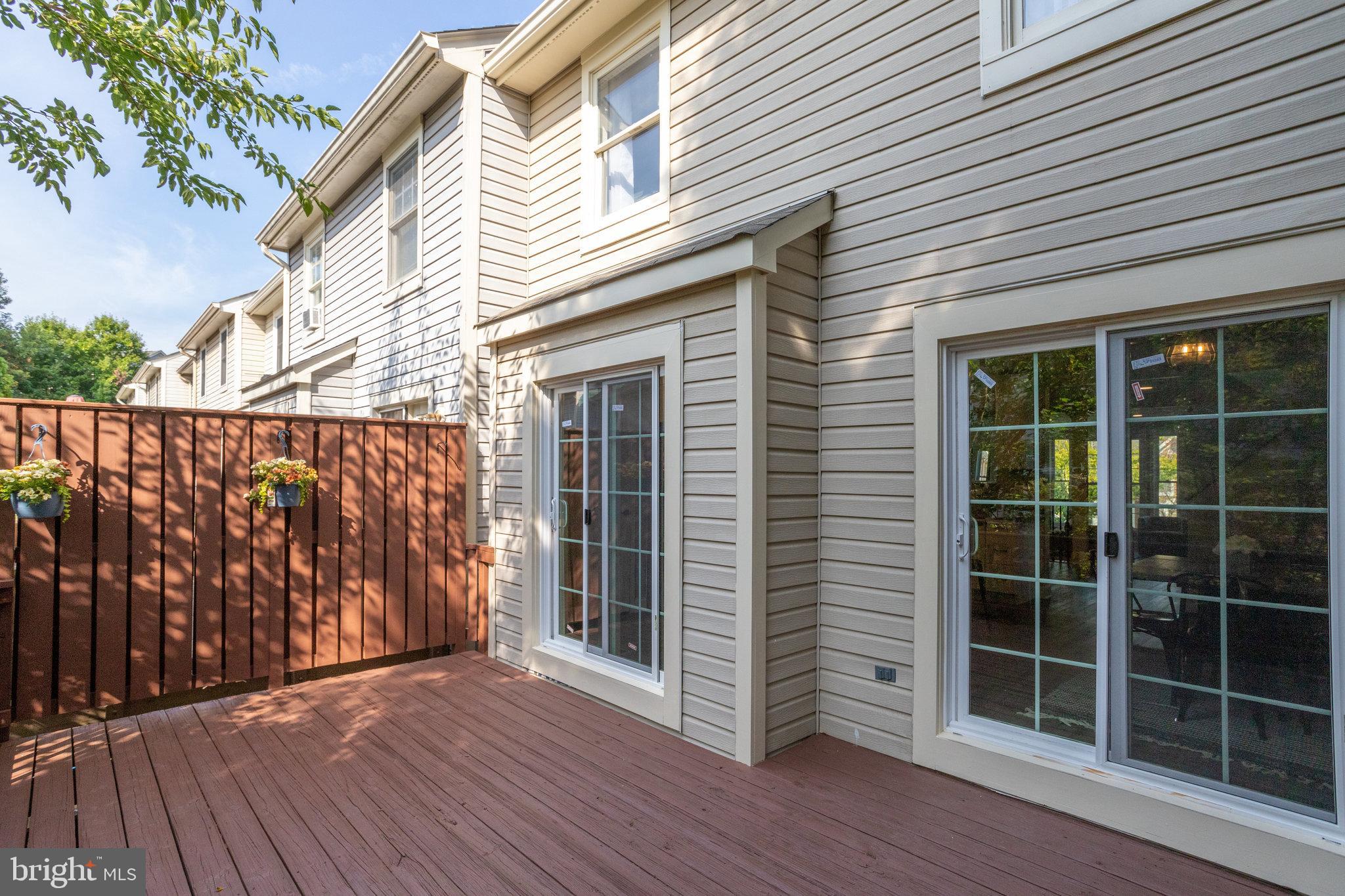 PENDERBROOK - Residential