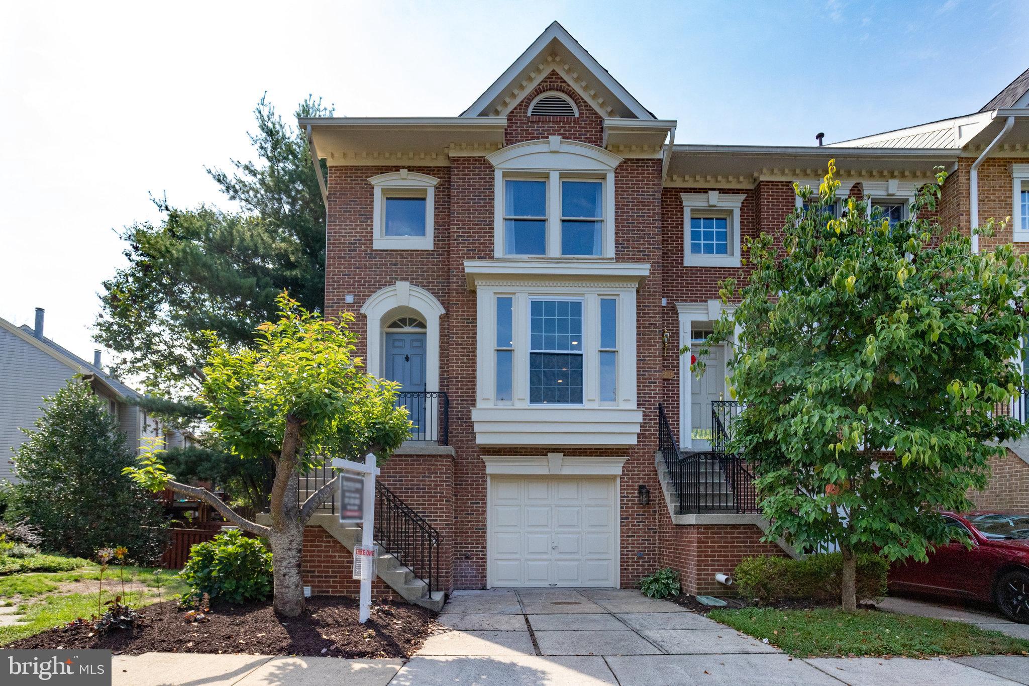 PENDERBROOK - Residential