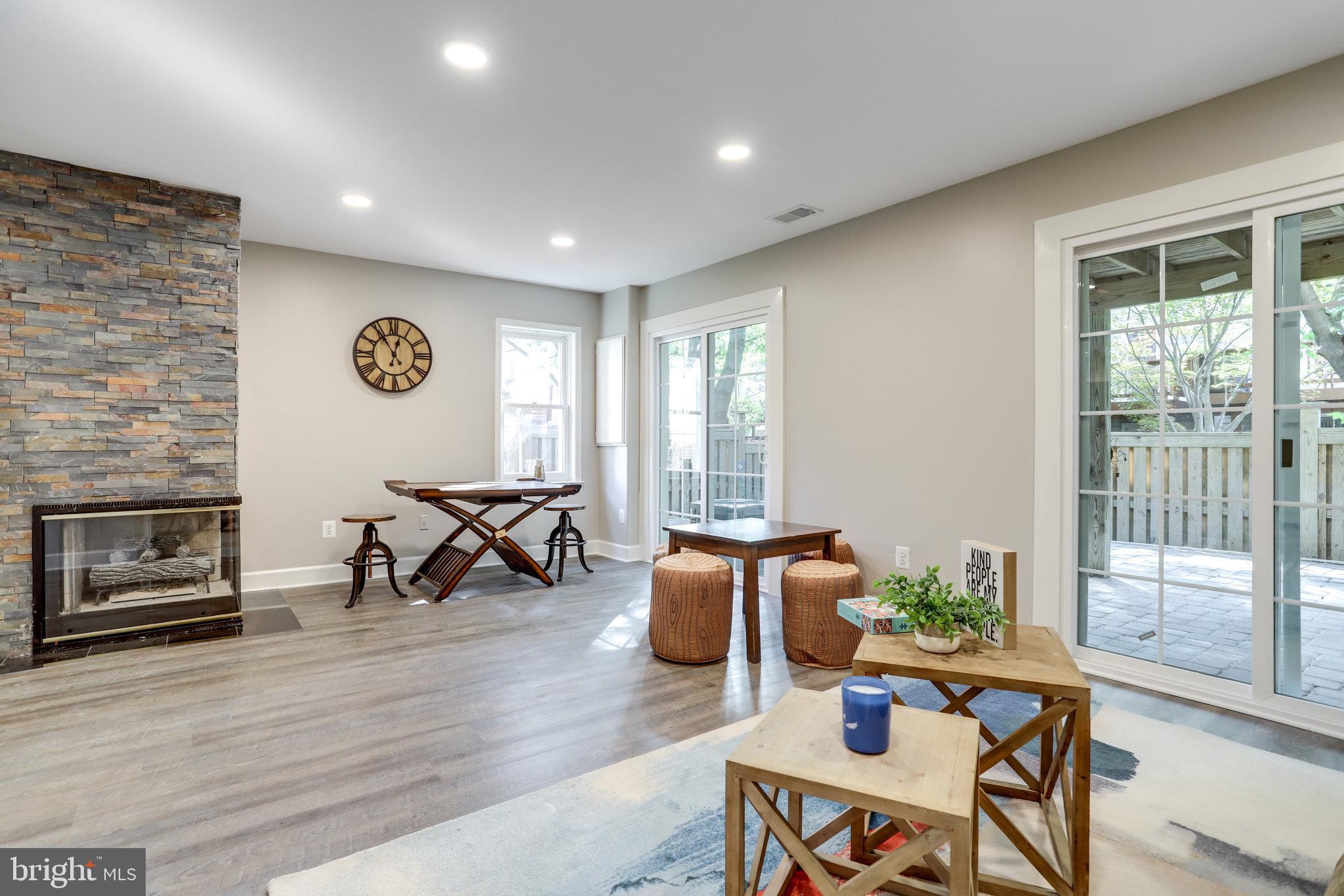 PENDERBROOK - Residential