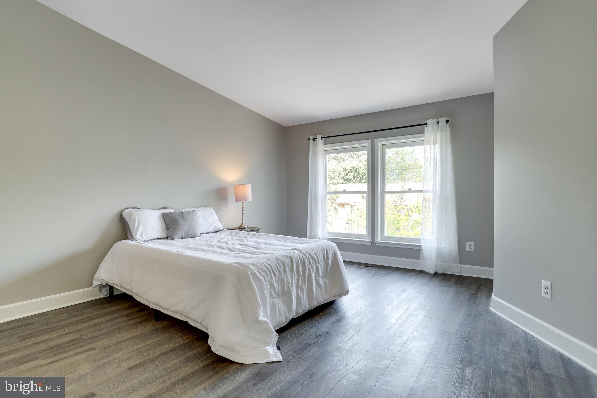 PENDERBROOK - Residential