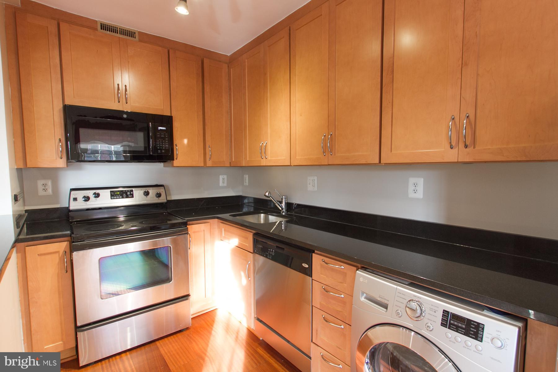 RIVERTON - Residential Lease