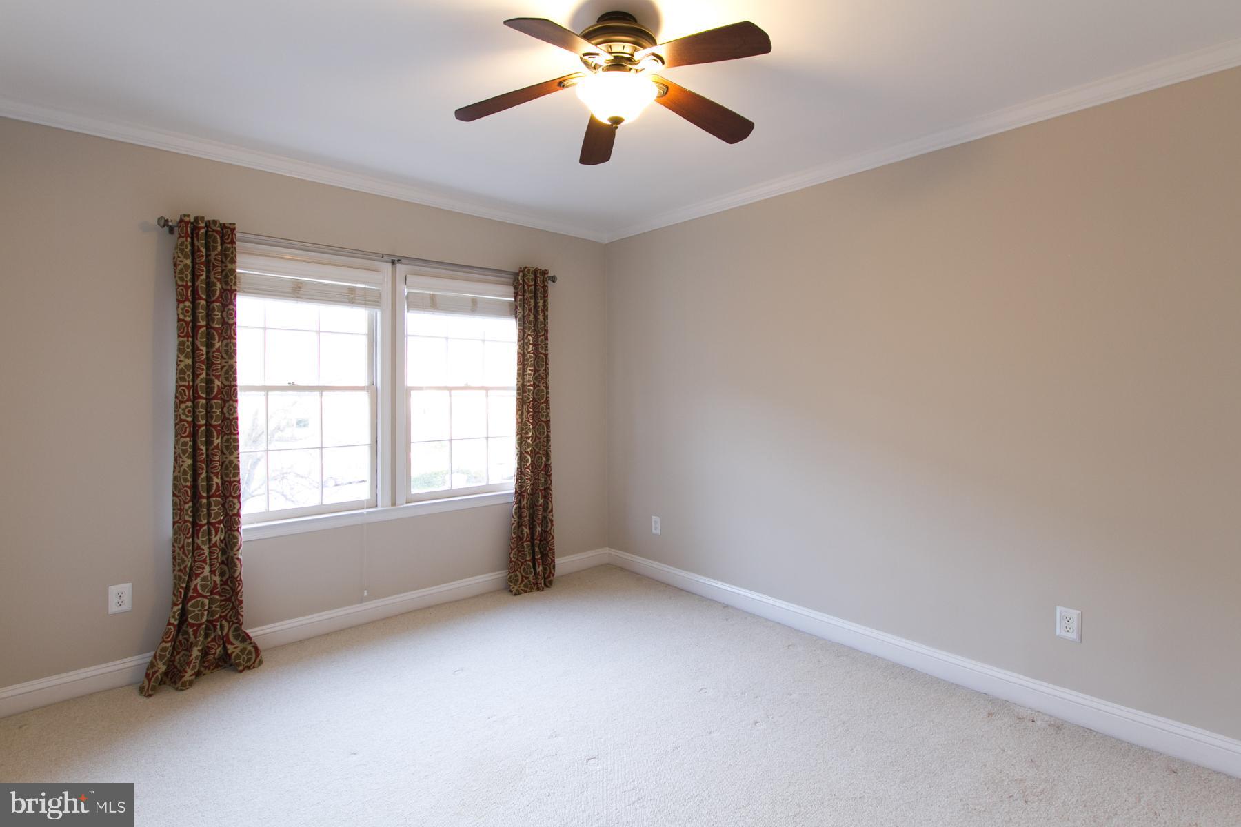 RIVERTON - Residential Lease