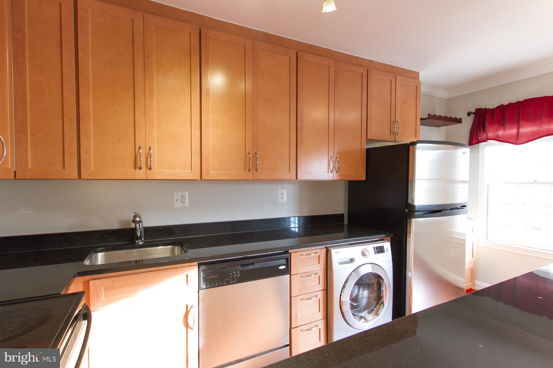 RIVERTON - Residential Lease