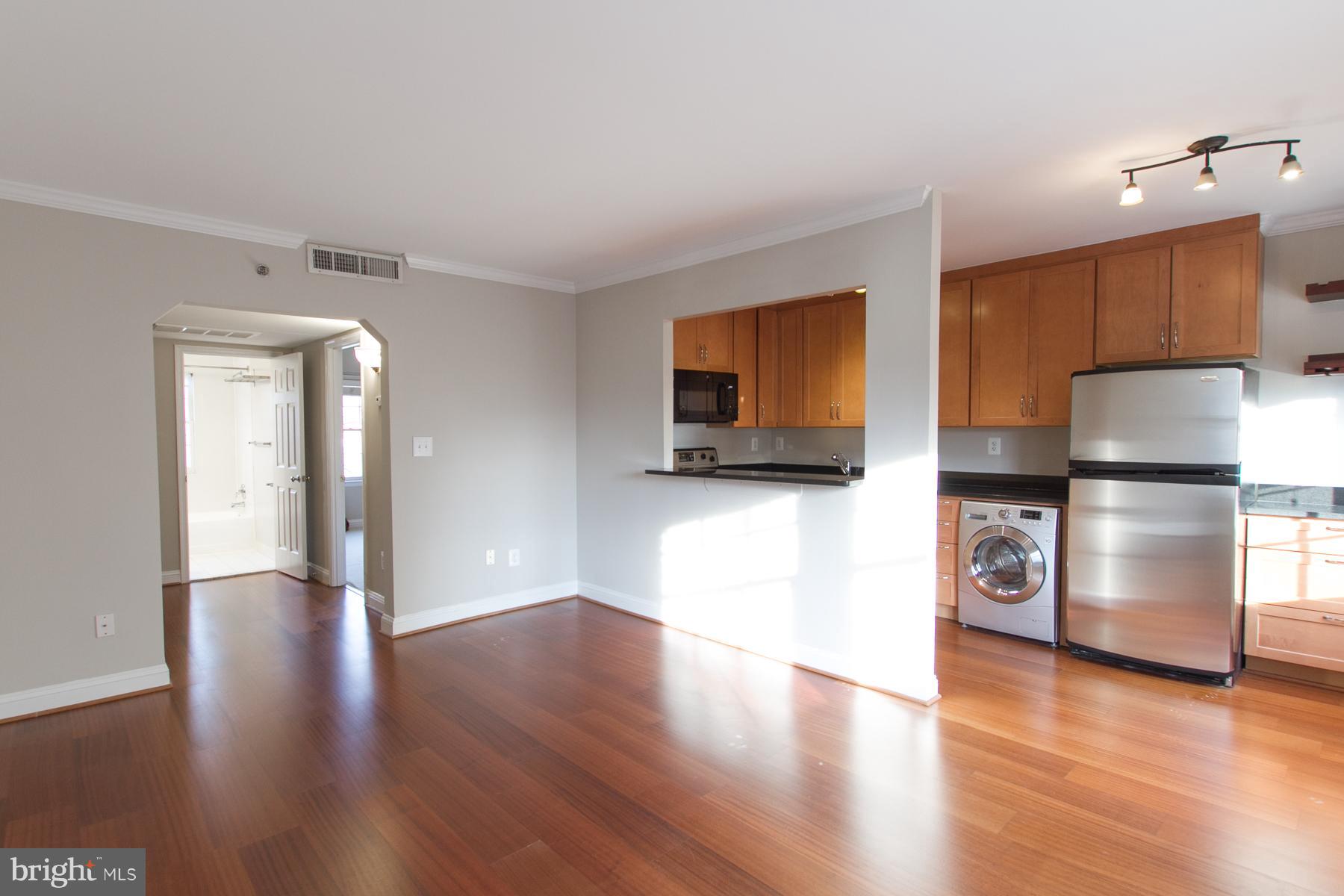 RIVERTON - Residential Lease