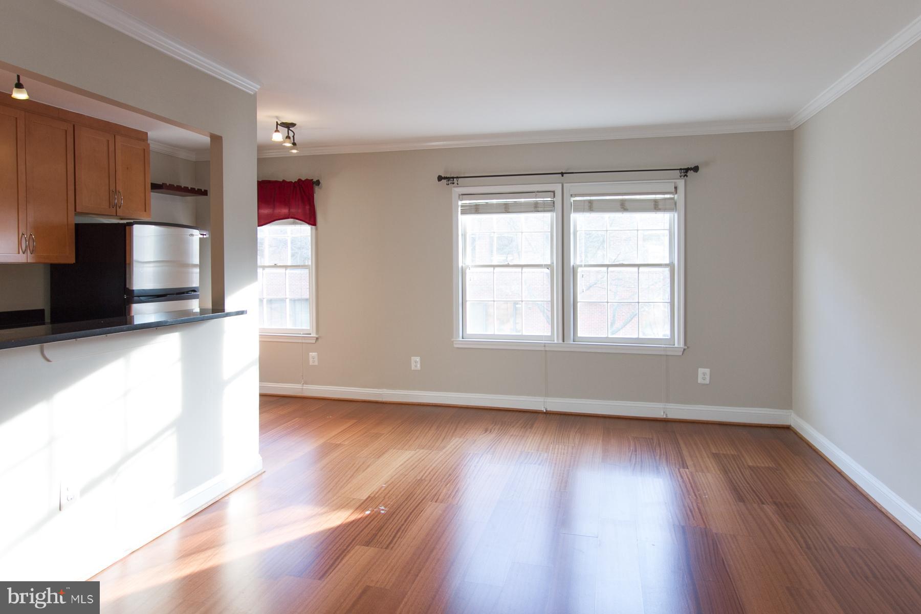 RIVERTON - Residential Lease