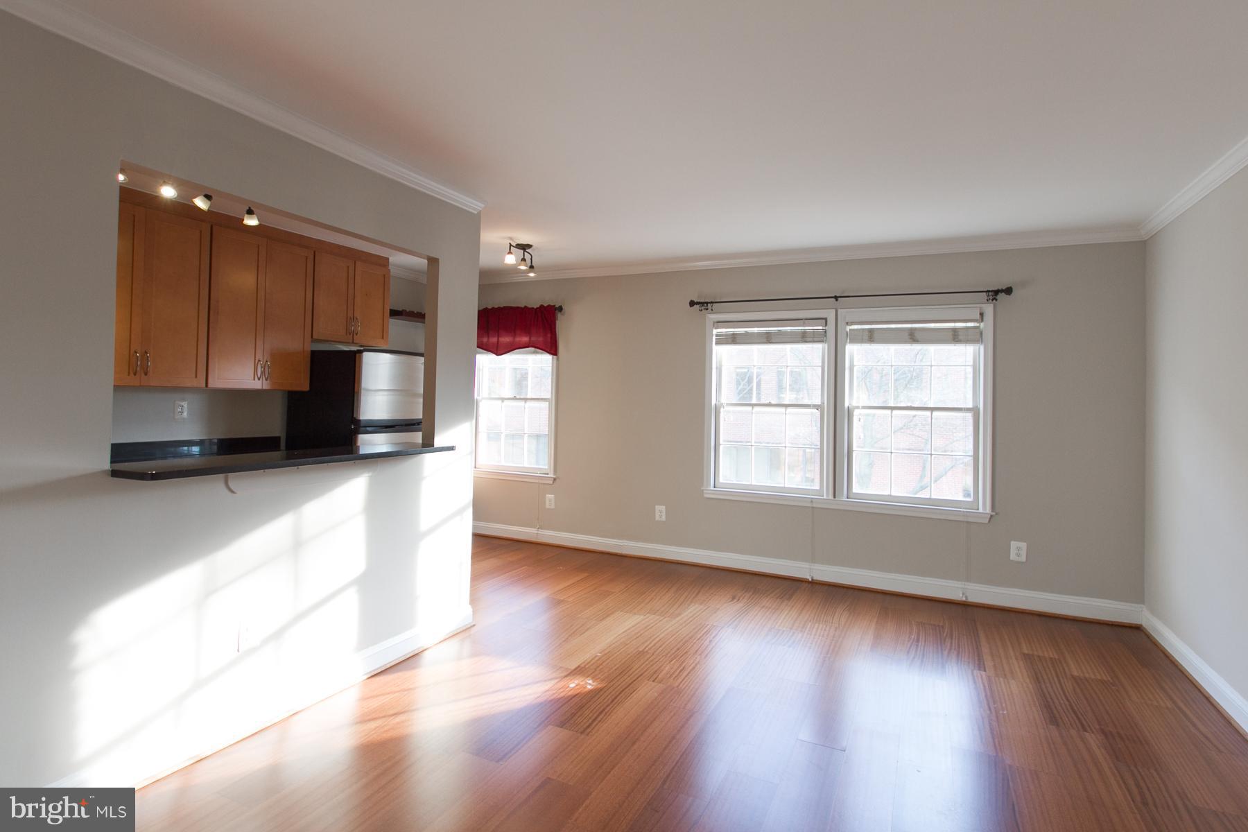 RIVERTON - Residential Lease