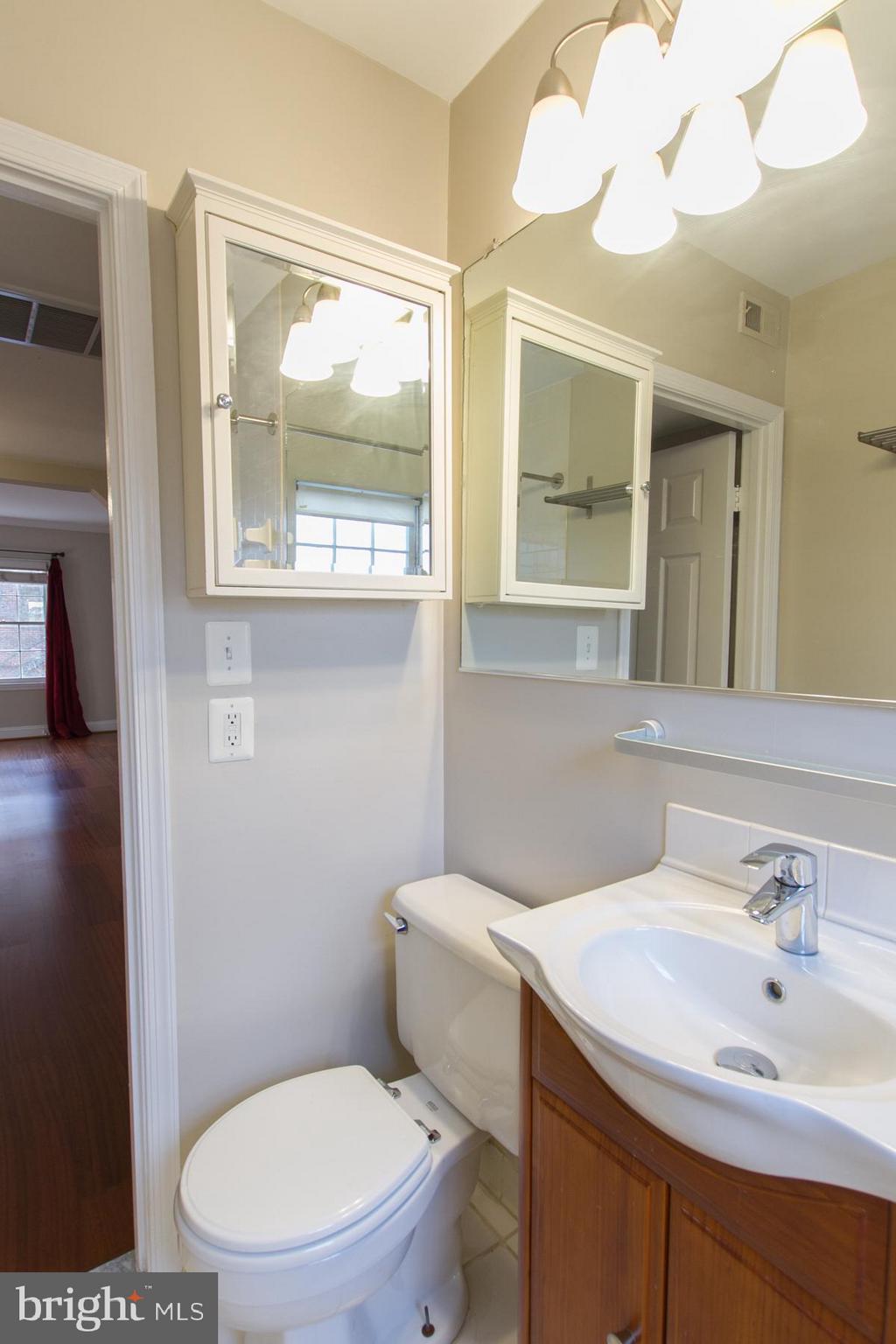 RIVERTON - Residential Lease