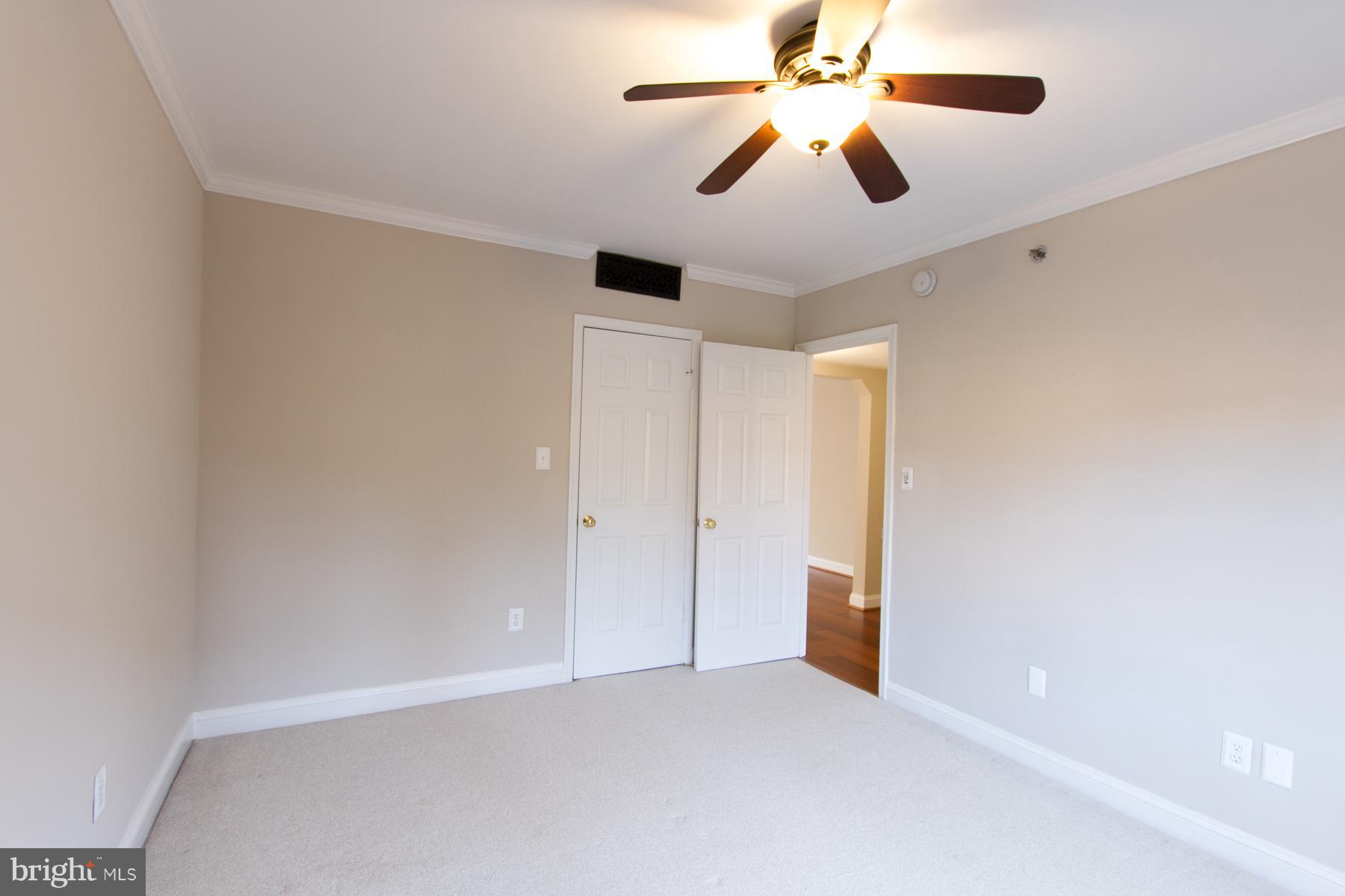 RIVERTON - Residential Lease