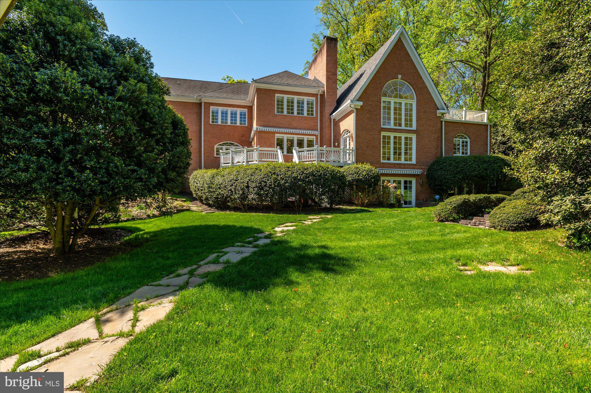 LANGLEY FOREST - Residential