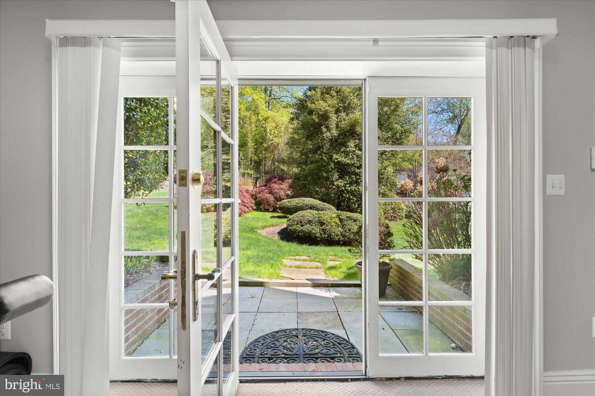 LANGLEY FOREST - Residential