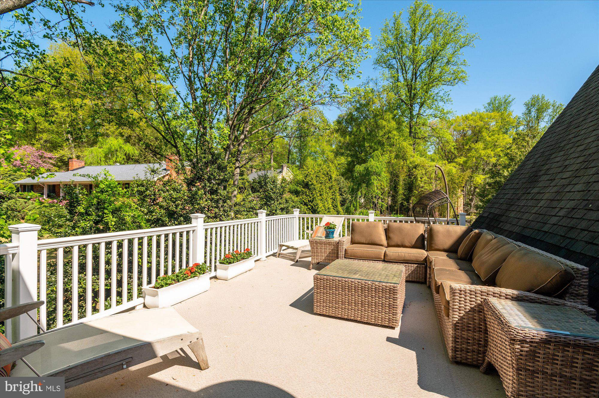 LANGLEY FOREST - Residential