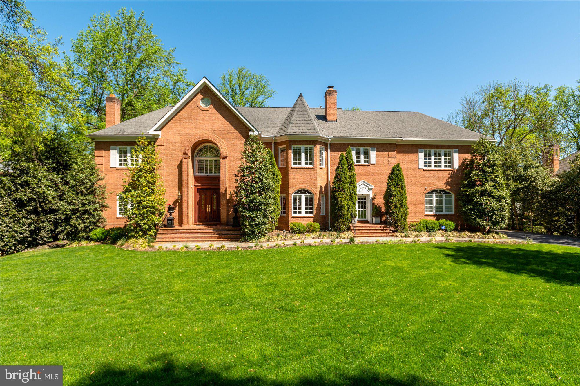 LANGLEY FOREST - Residential