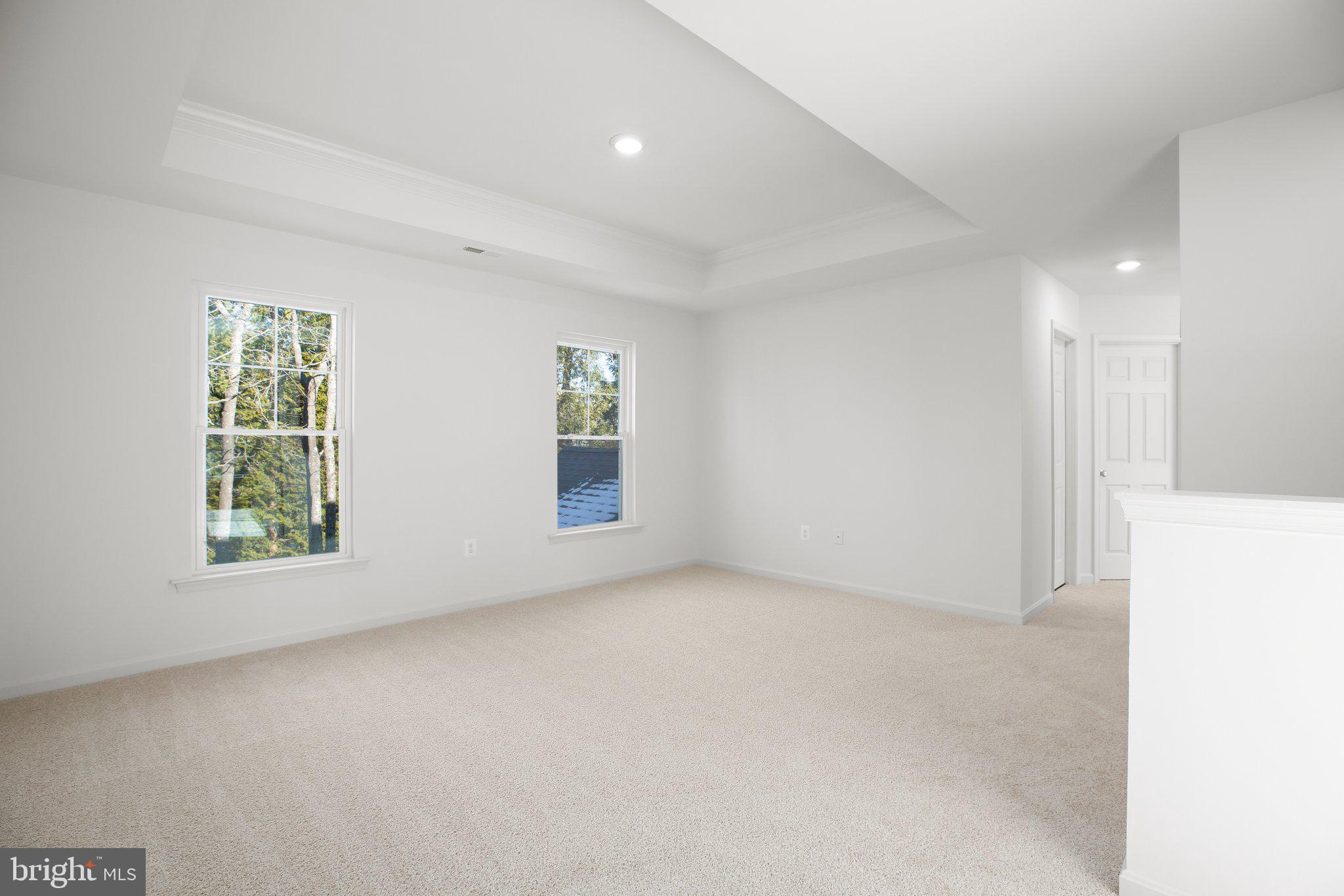 PRESIDENTIAL LAKES - Residential