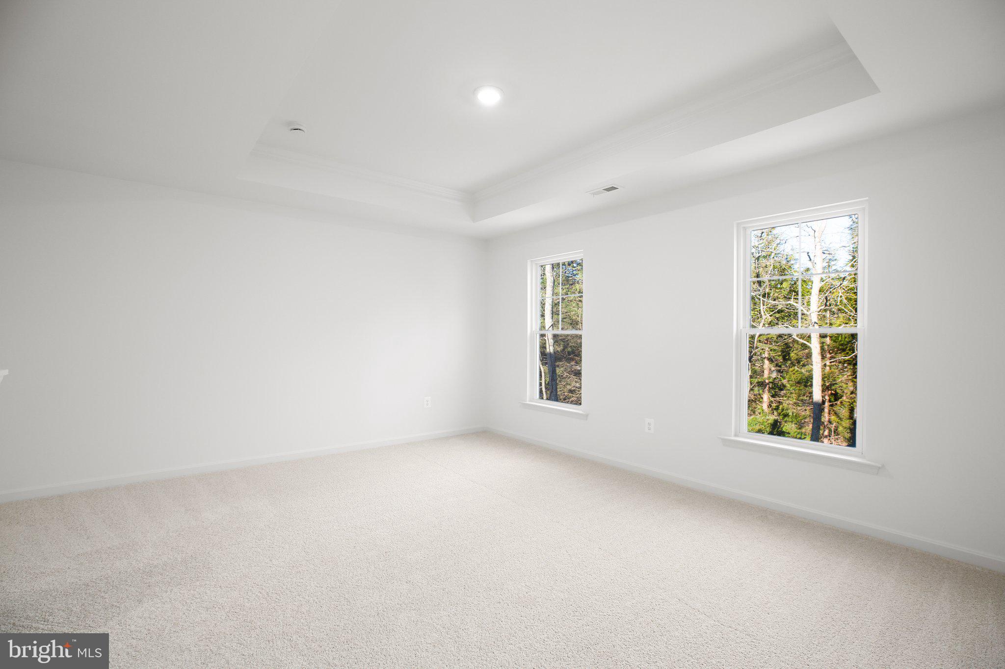 PRESIDENTIAL LAKES - Residential