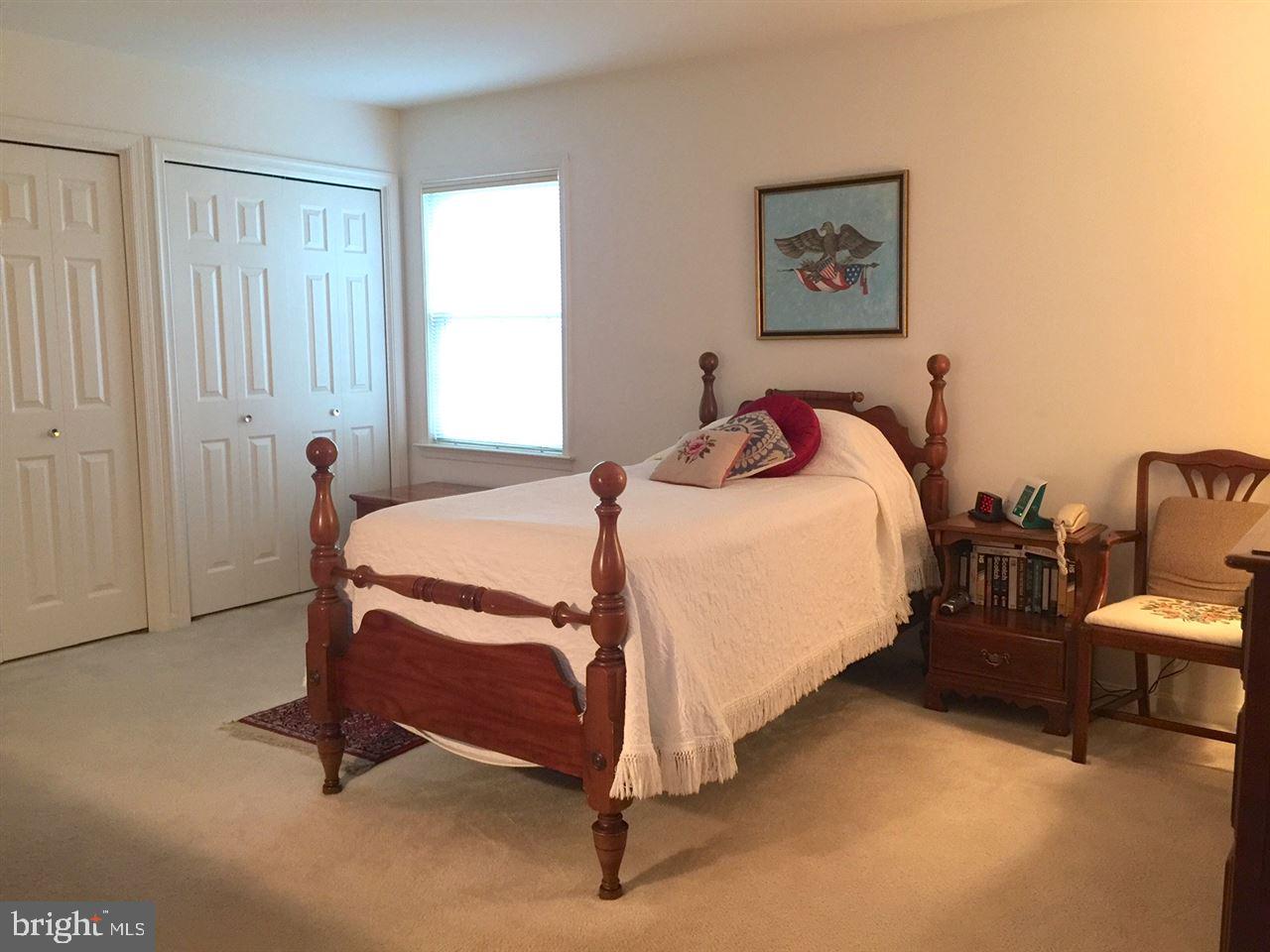 LONGSTOWN VILLAGE - Residential