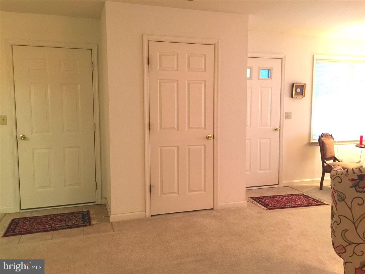 LONGSTOWN VILLAGE - Residential