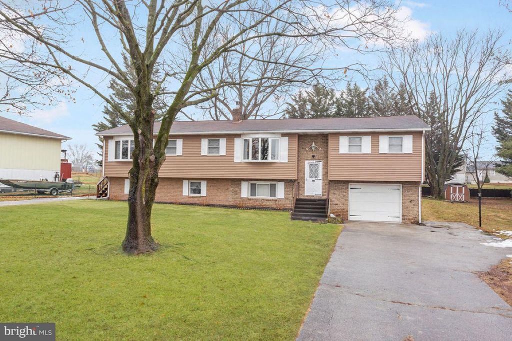 Photo of 1002 Frederick Pike, LITTLESTOWN, PA 17340 (MLS # PAAD2021924)