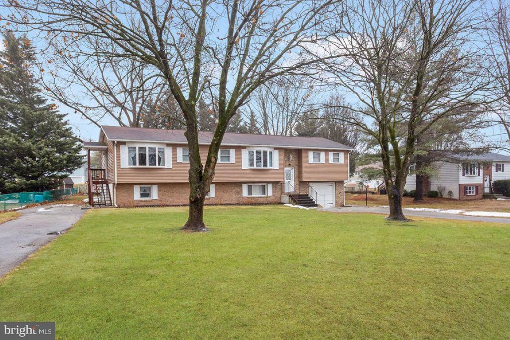 Photo of 1002 Frederick Pike, LITTLESTOWN, PA 17340 (MLS # PAAD2021924)