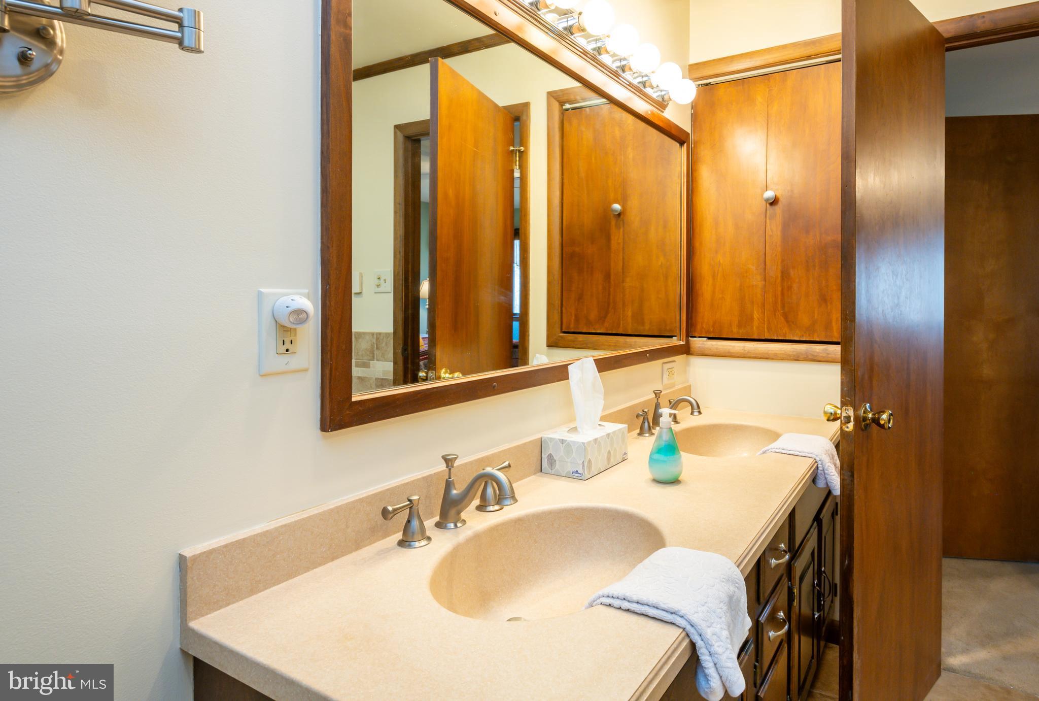 CHARMING RIDGE - Residential