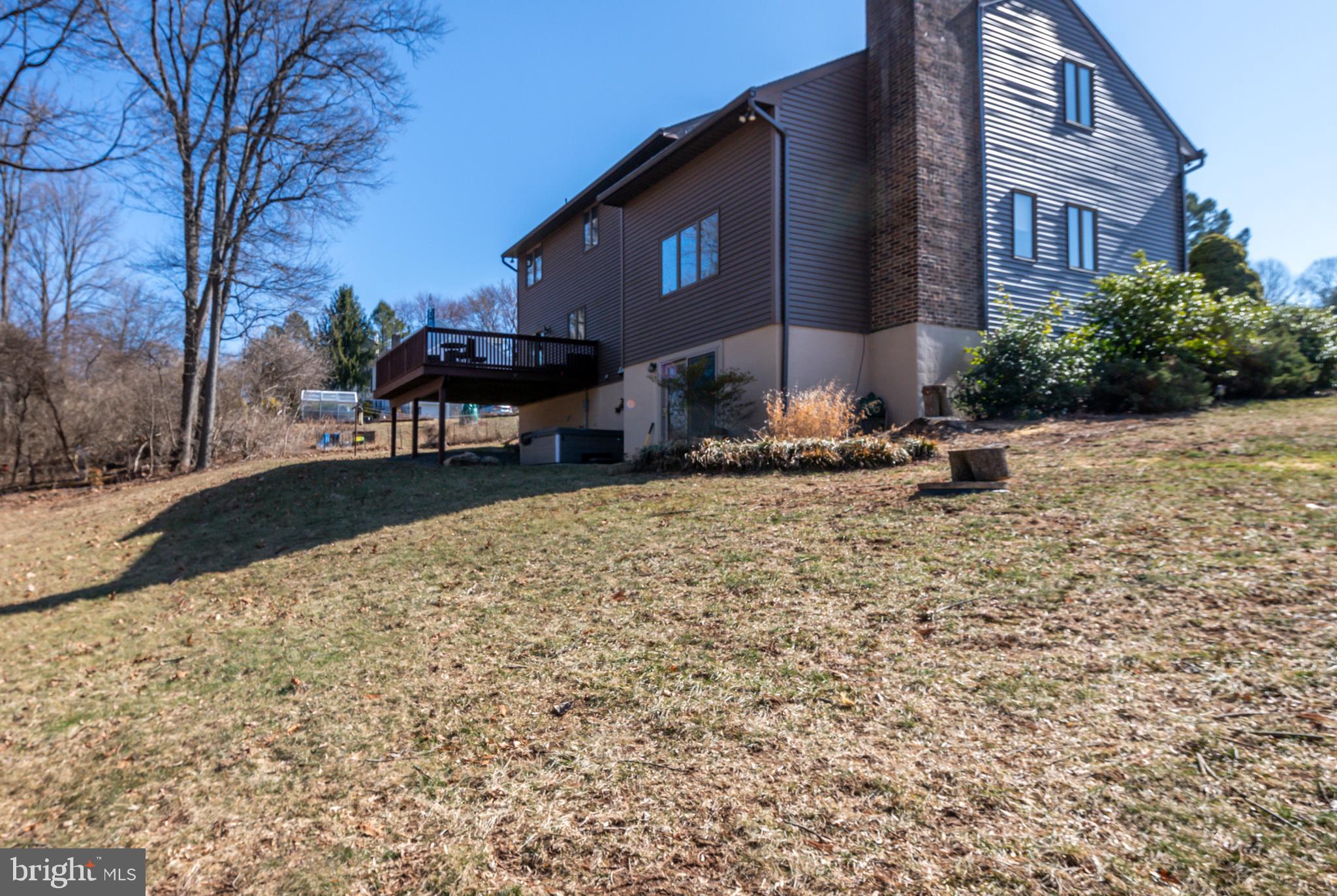 CHARMING RIDGE - Residential