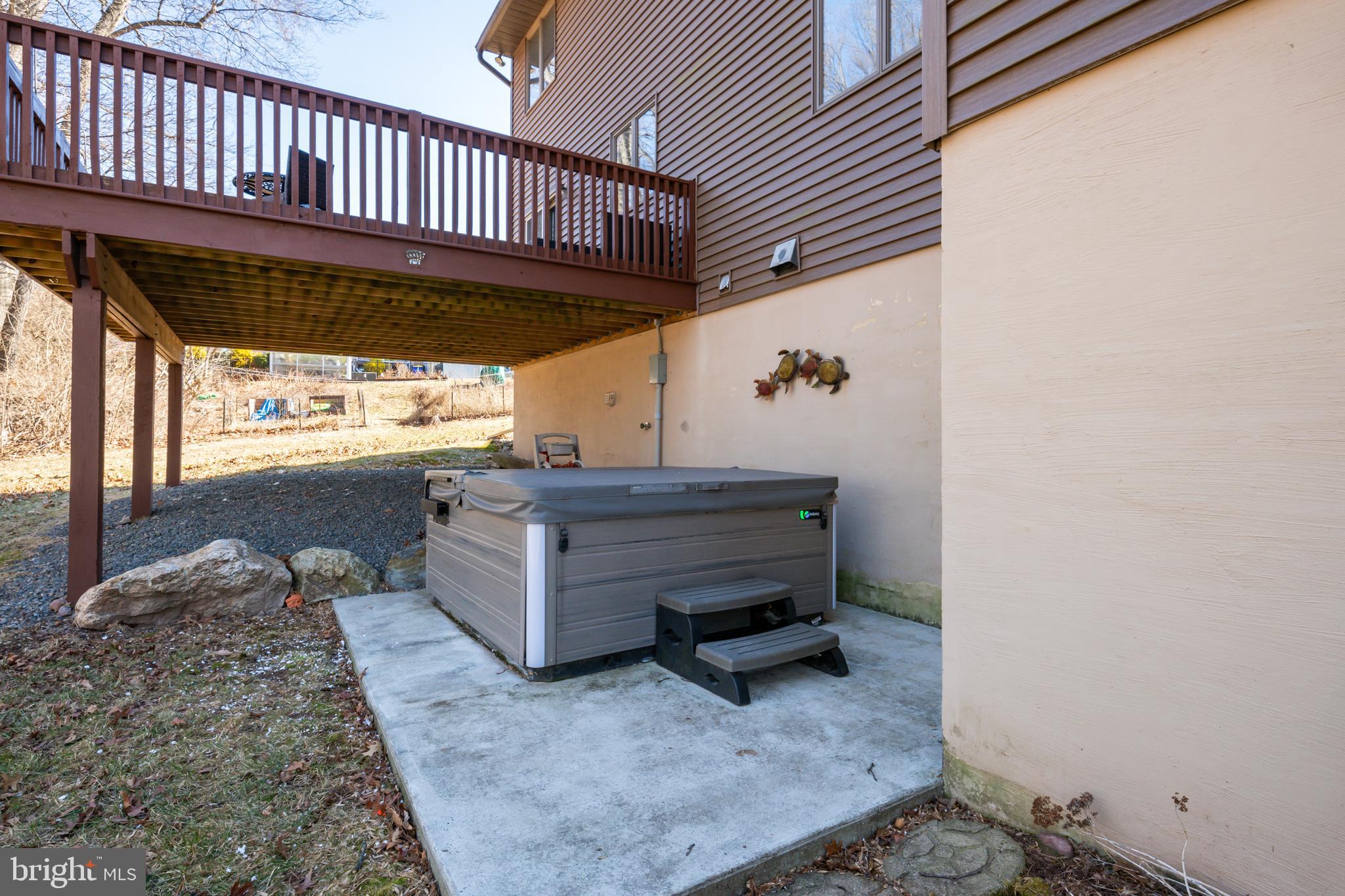 CHARMING RIDGE - Residential