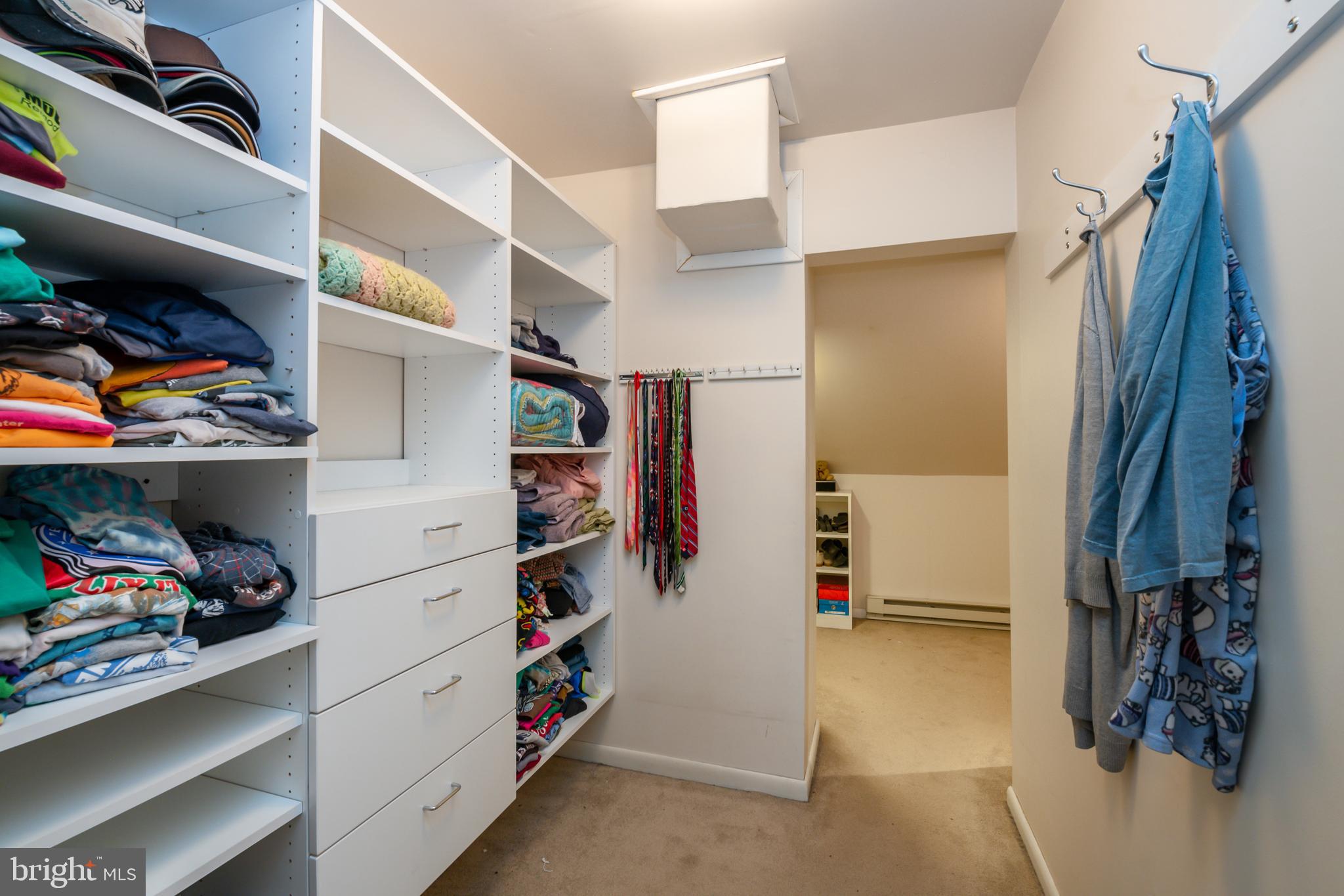 CHARMING RIDGE - Residential