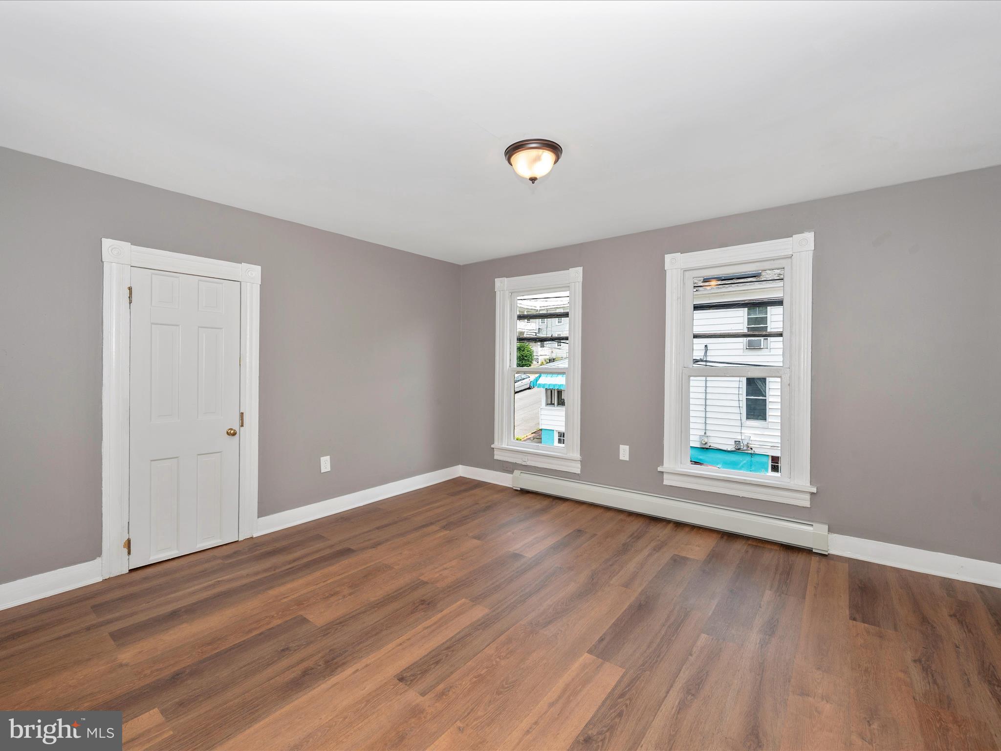 BRUNSWICK - Residential