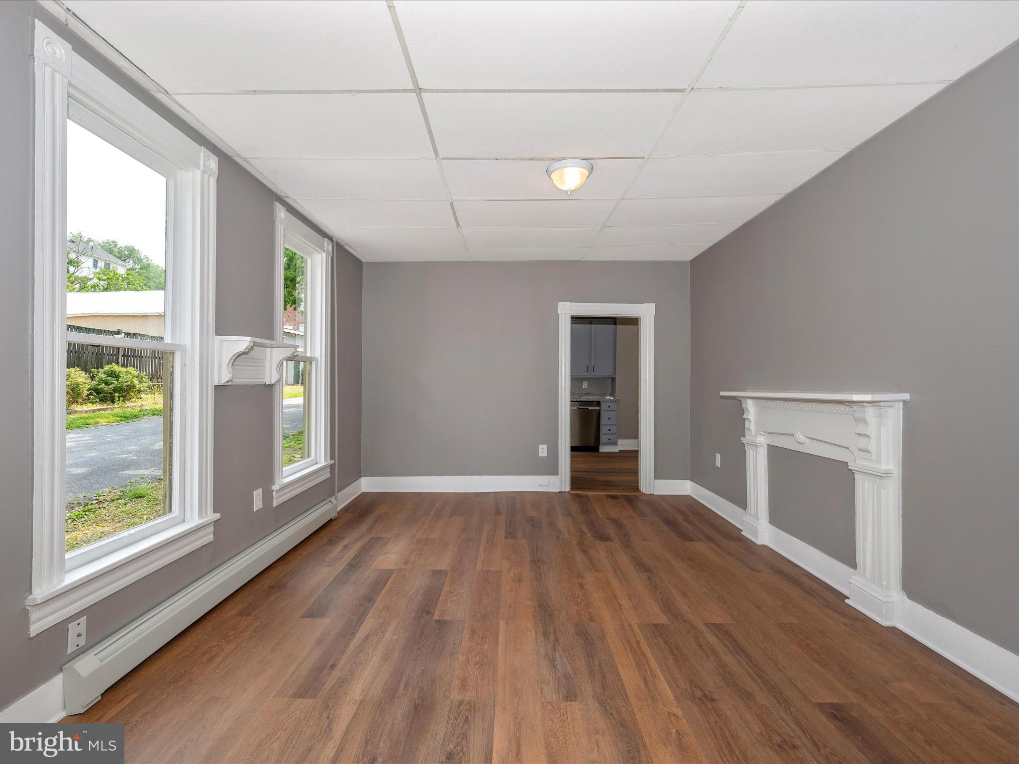 BRUNSWICK - Residential