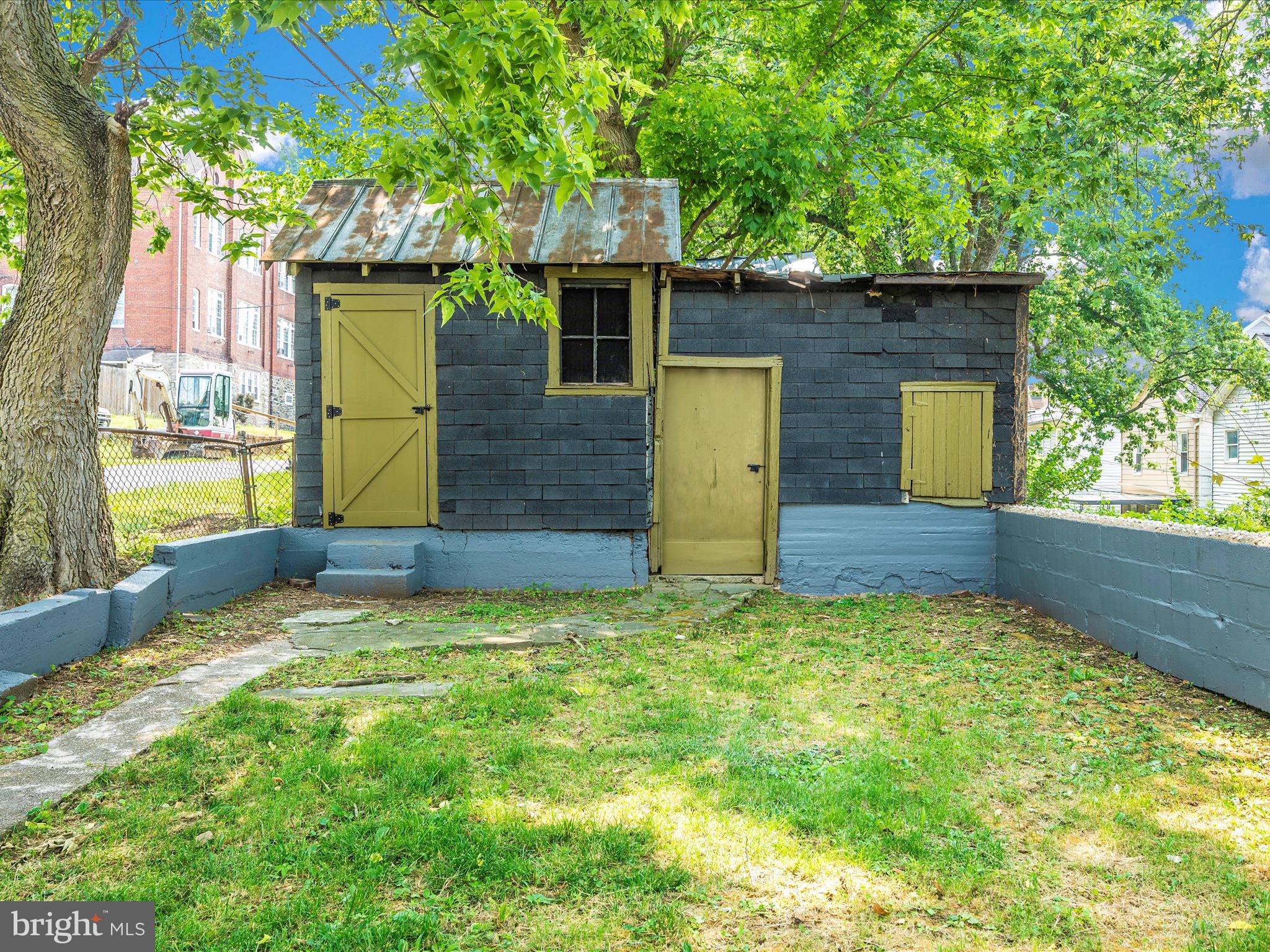 BRUNSWICK - Residential