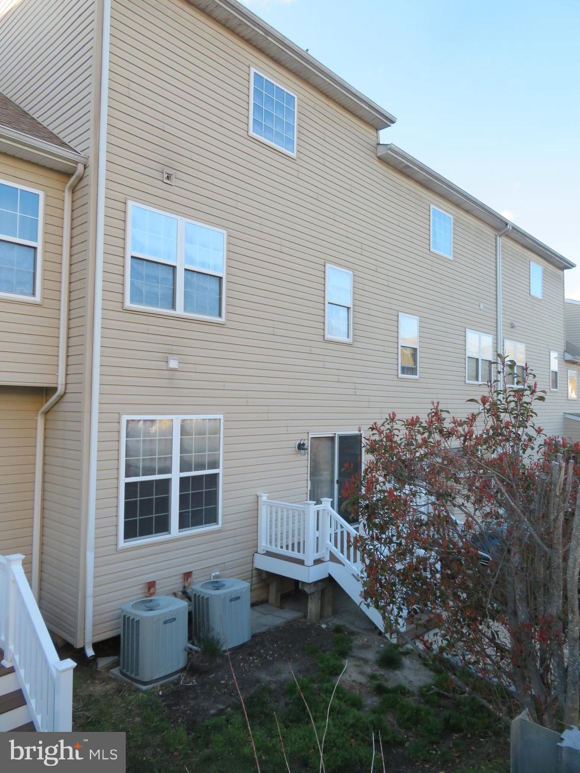 SAN FRANCISCO BY THE BAY - Residential Lease