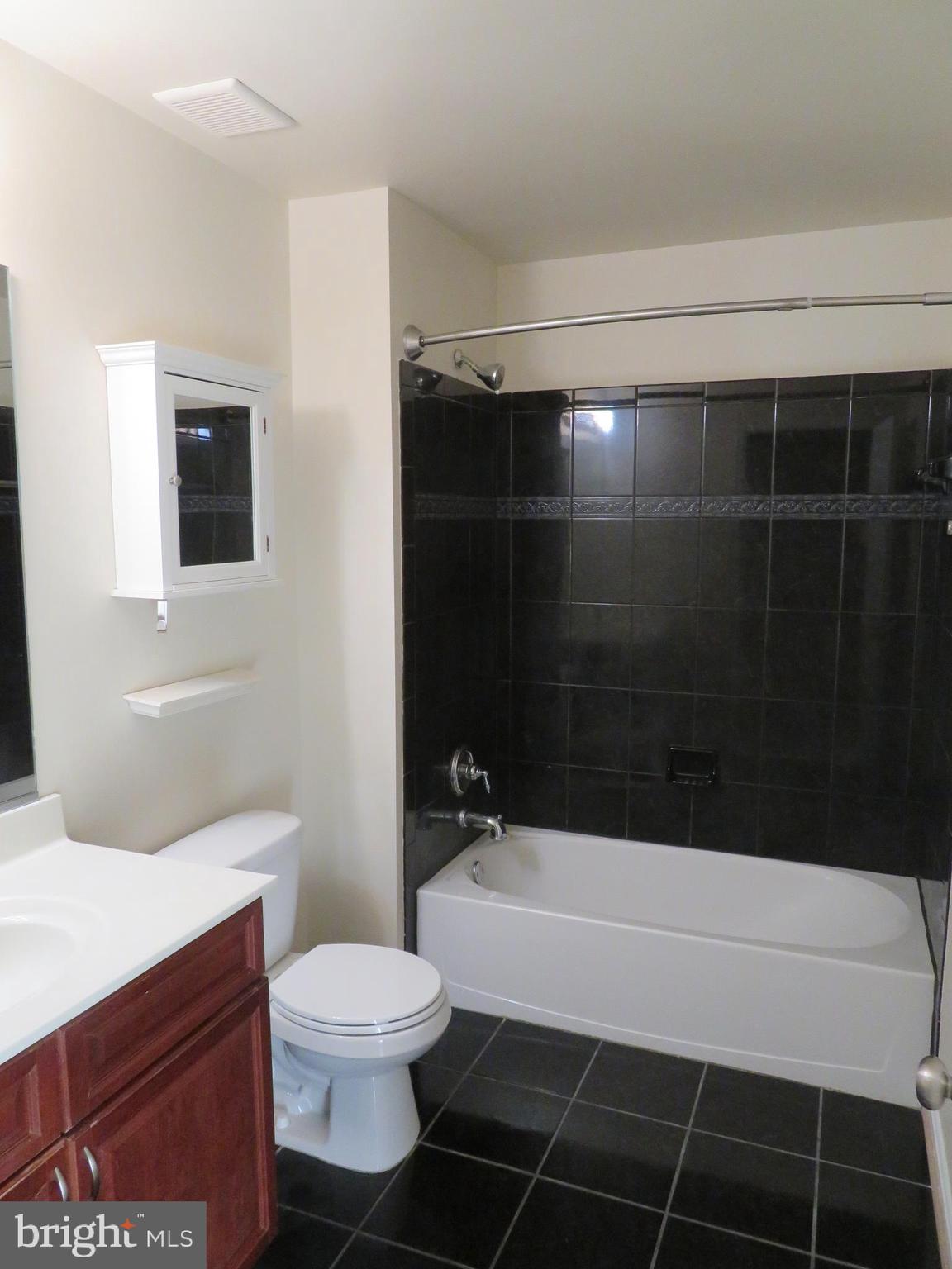 SAN FRANCISCO BY THE BAY - Residential Lease