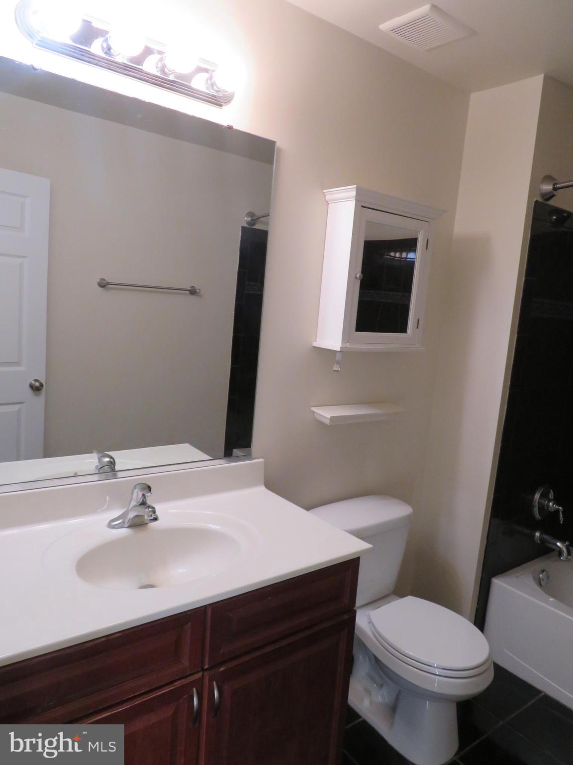 SAN FRANCISCO BY THE BAY - Residential Lease