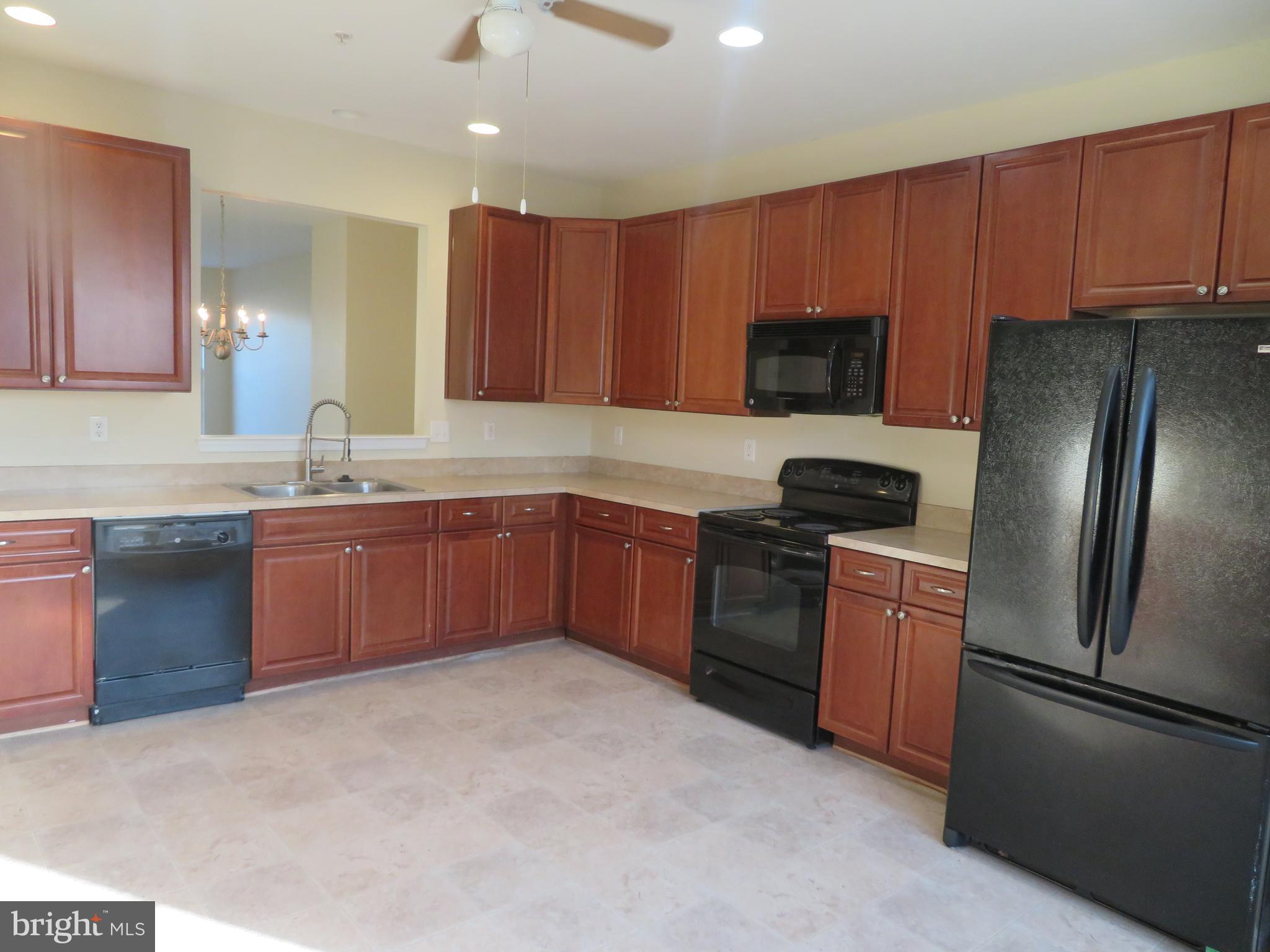 SAN FRANCISCO BY THE BAY - Residential Lease