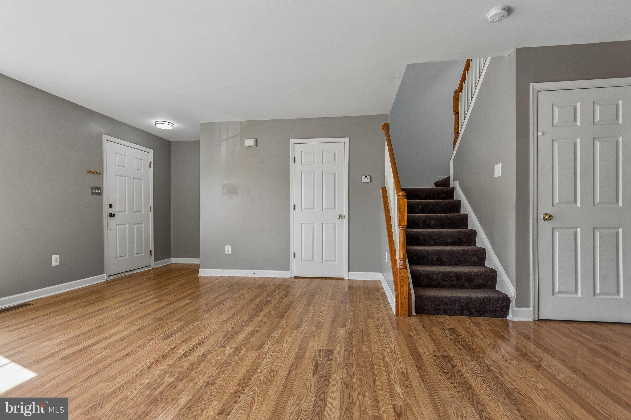 833 GALLOWS COURT