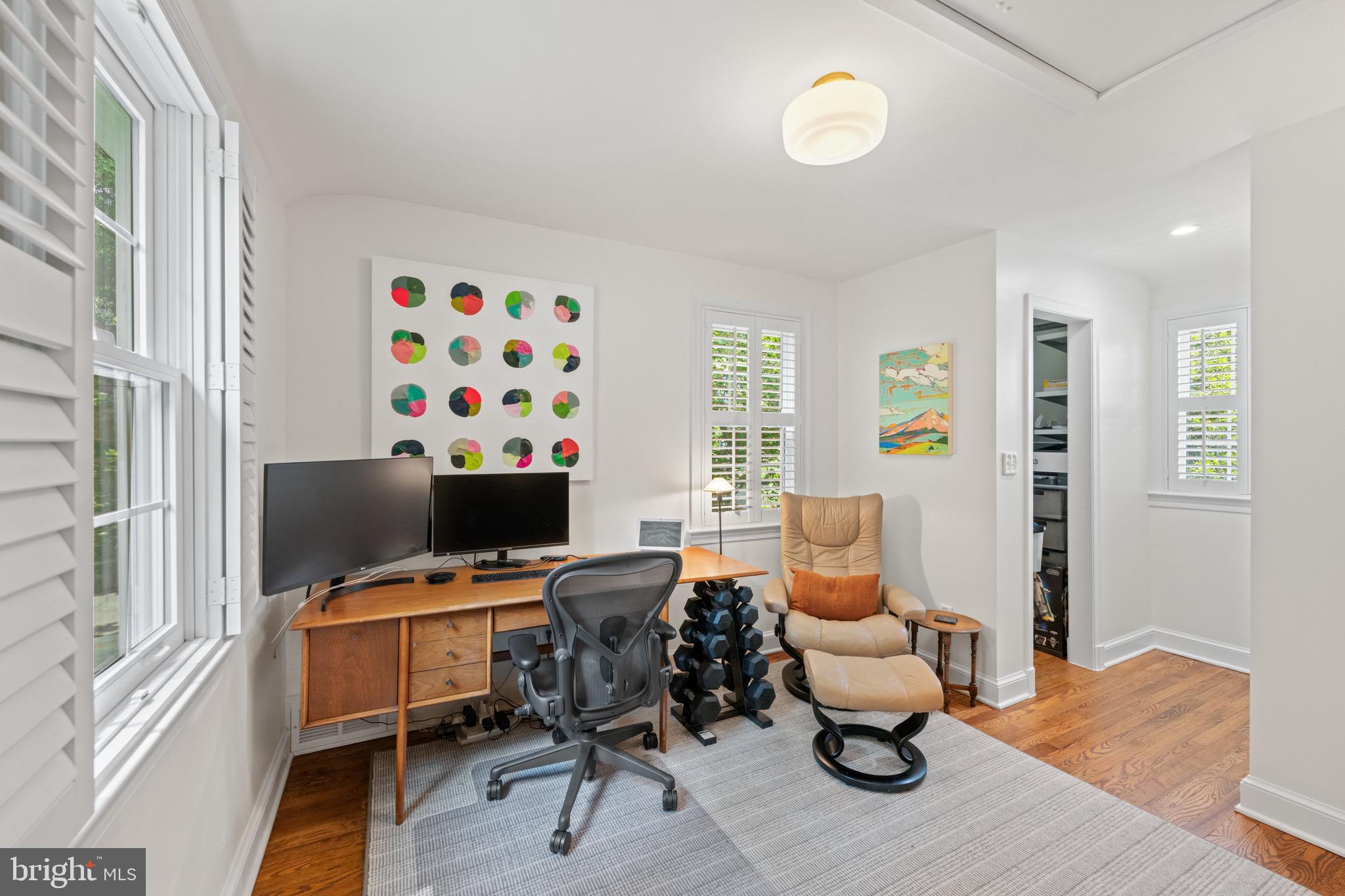 WOODACRES - Residential