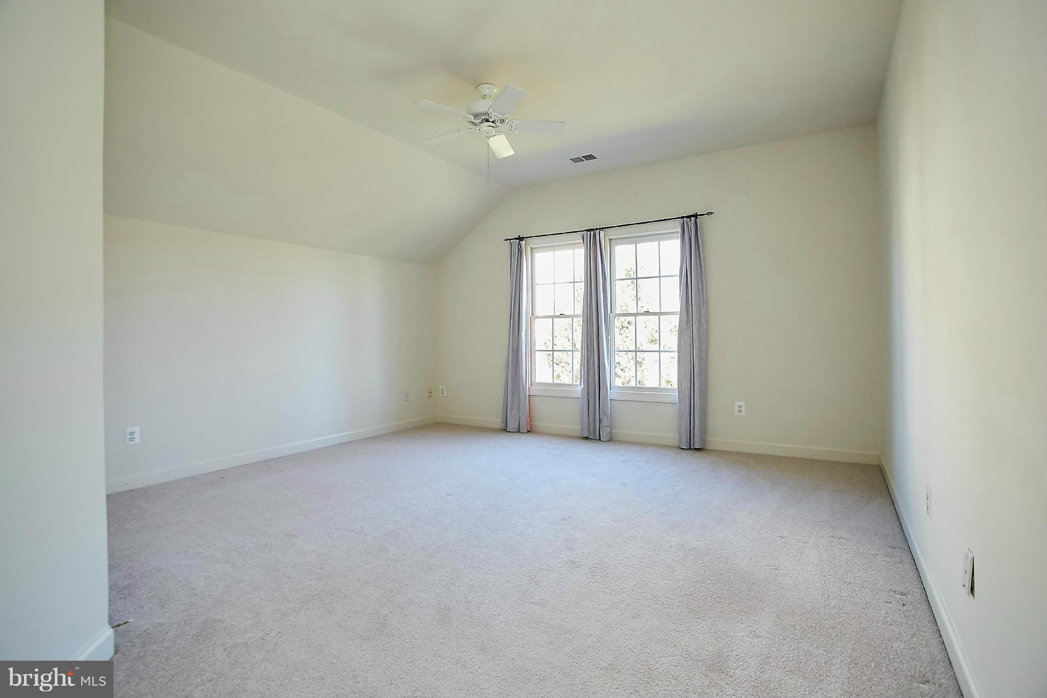 RIDGES OF ALEXANDRIA - Residential