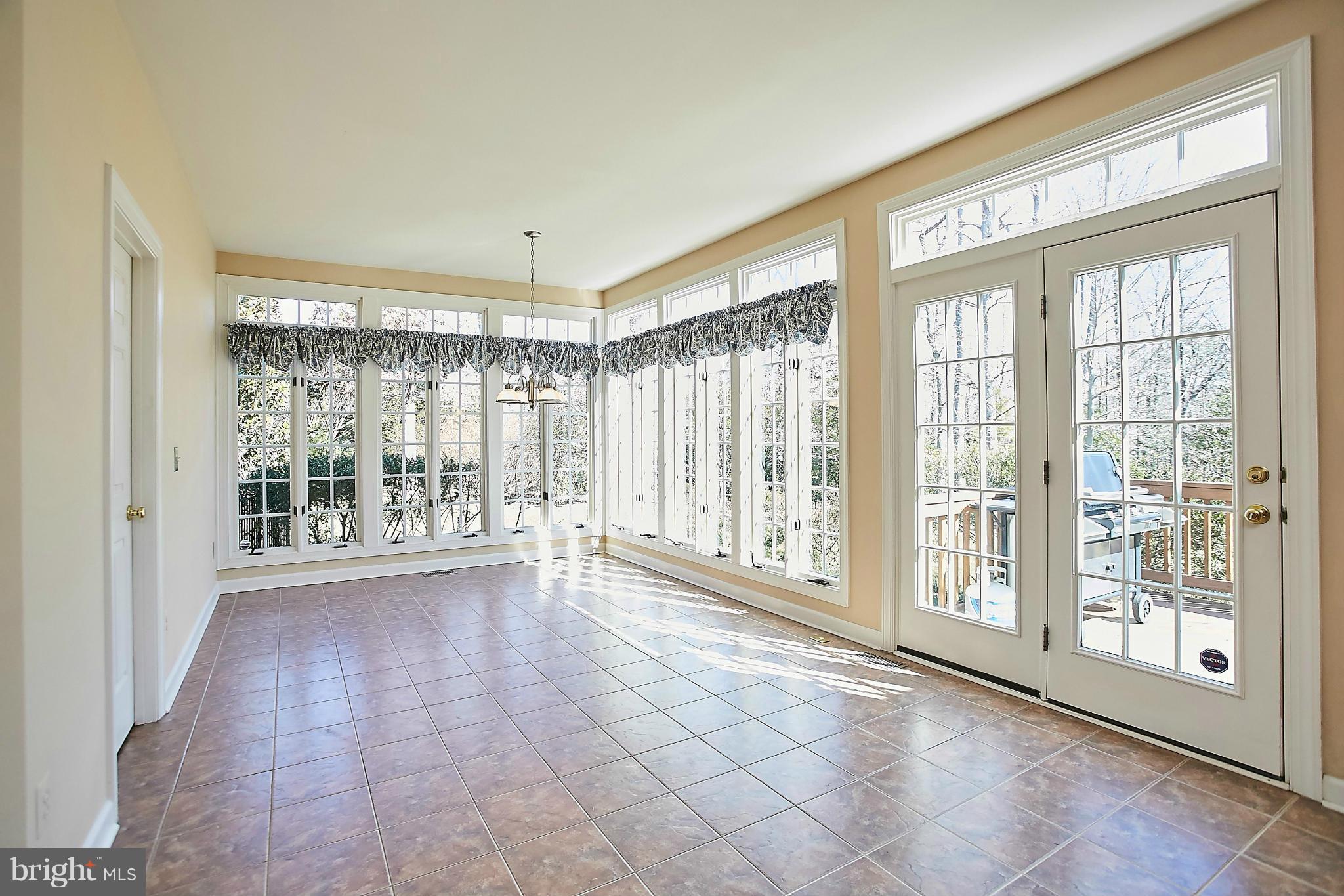 RIDGES OF ALEXANDRIA - Residential