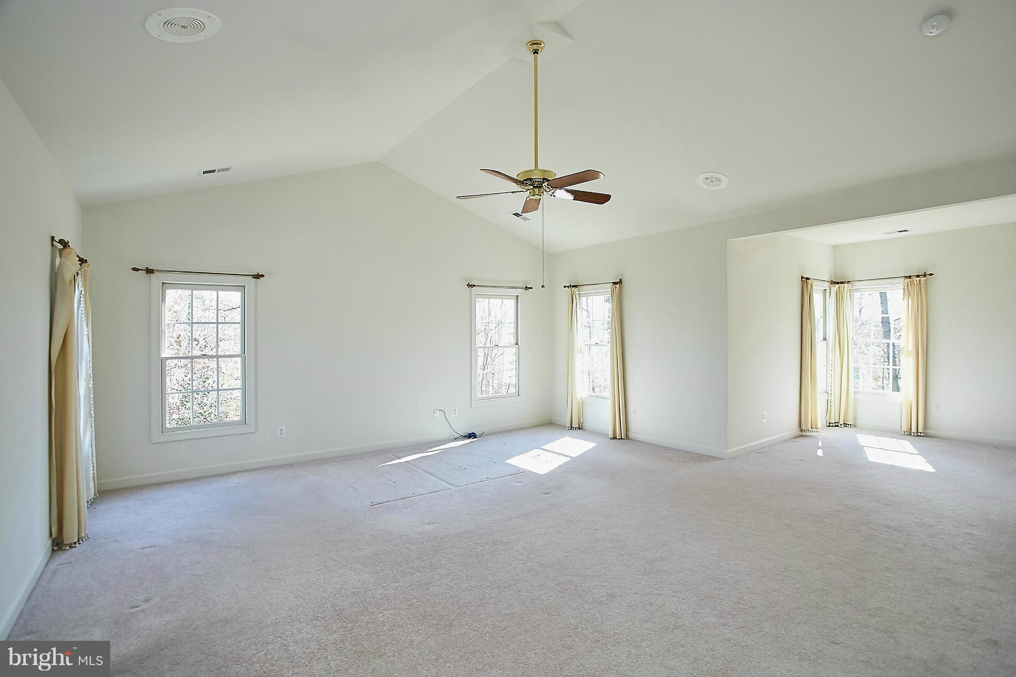 RIDGES OF ALEXANDRIA - Residential