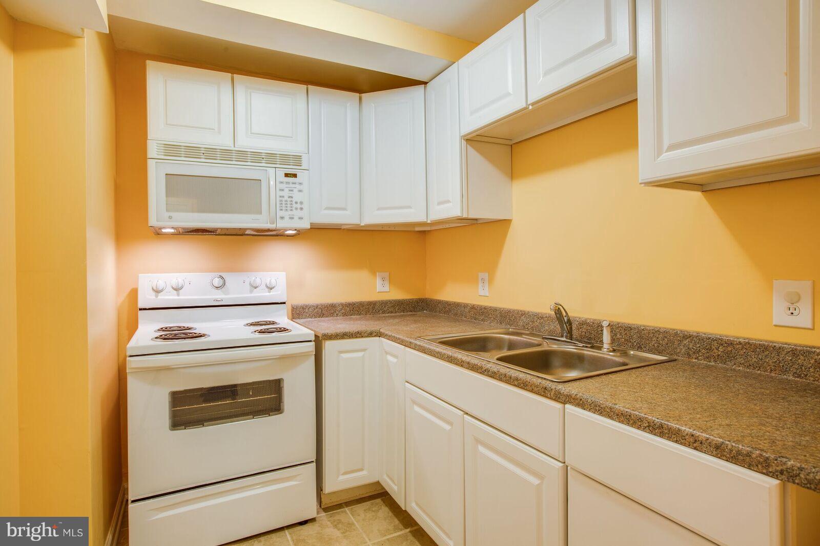 SUMMERS LANDING - Residential