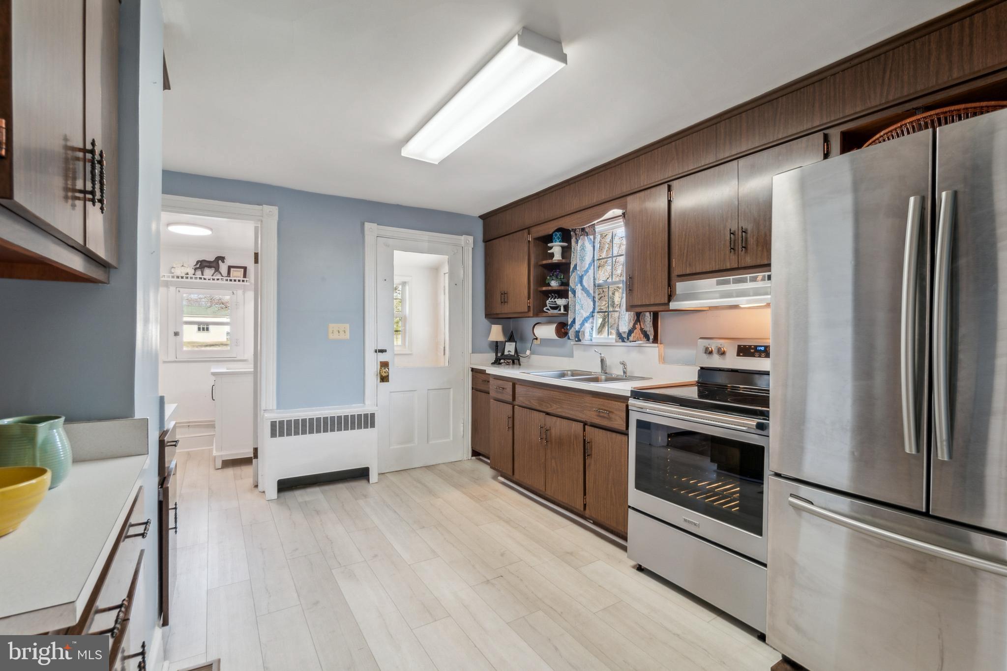 SUMMIT POINT - Residential