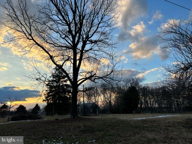 SUMMIT POINT - Residential