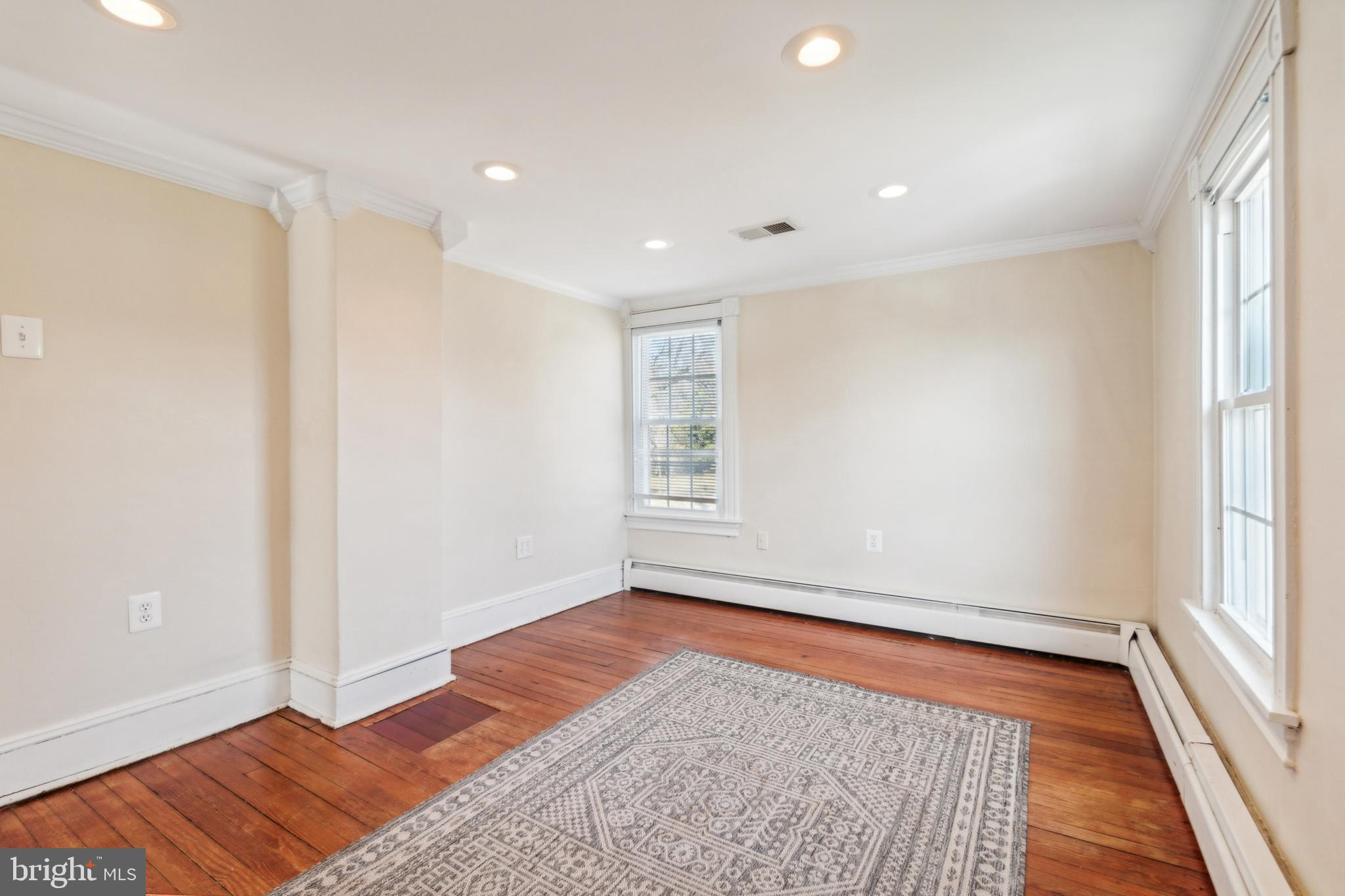 SUMMIT POINT - Residential