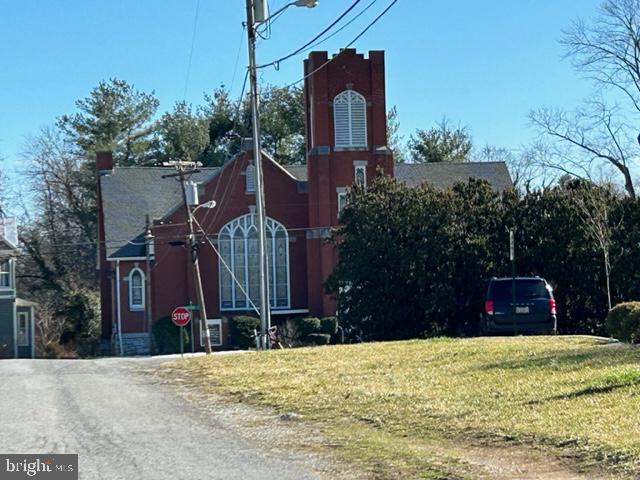 SUMMIT POINT - Residential