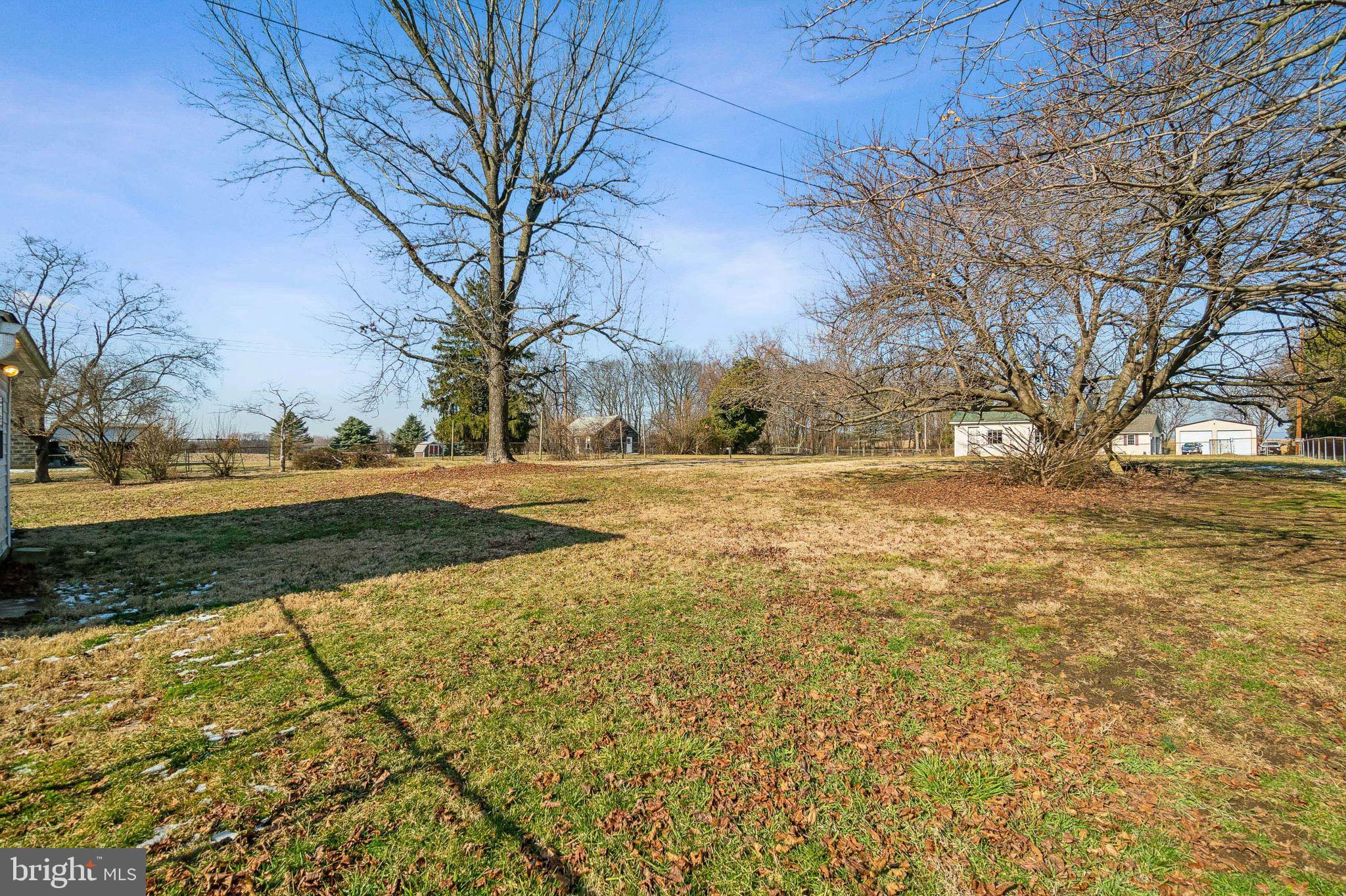 SUMMIT POINT - Residential