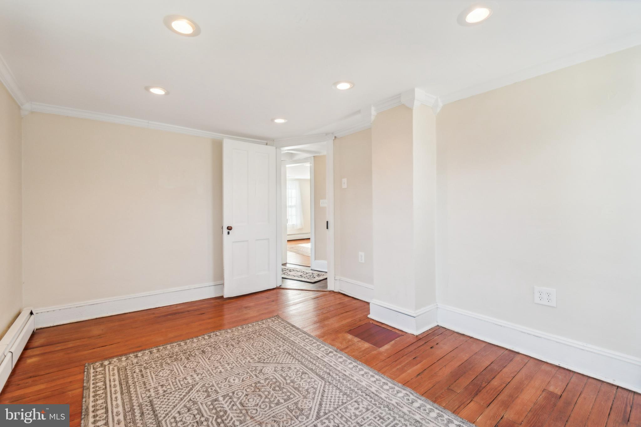 SUMMIT POINT - Residential