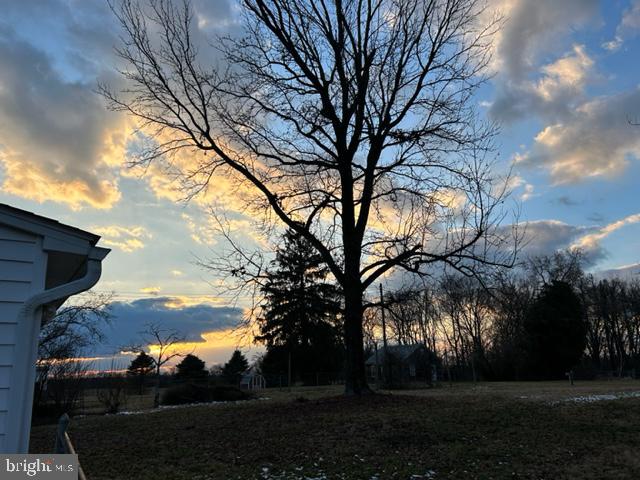 SUMMIT POINT - Residential