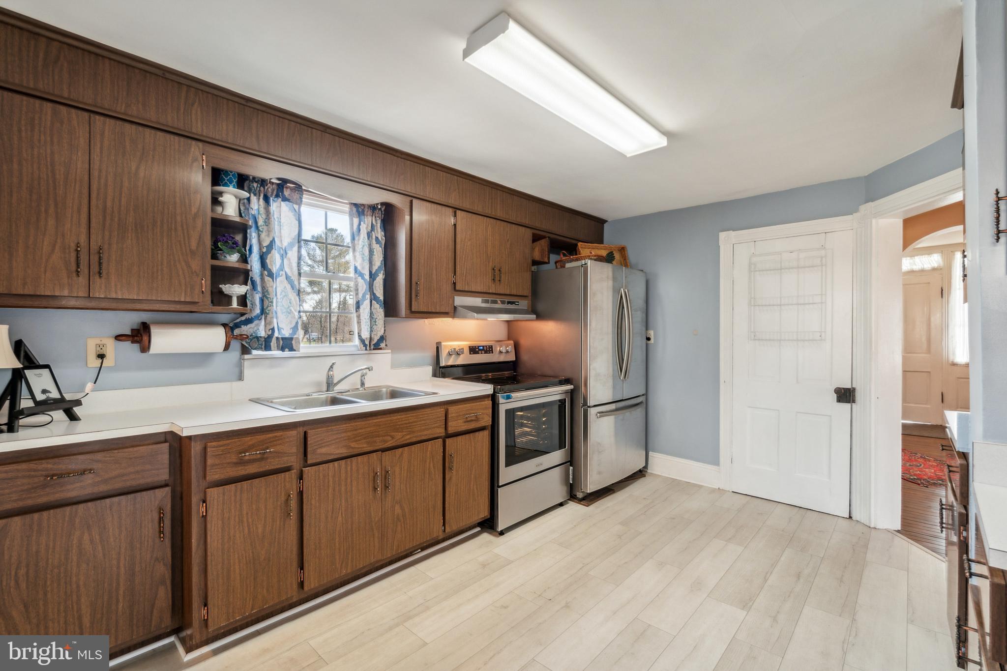 SUMMIT POINT - Residential